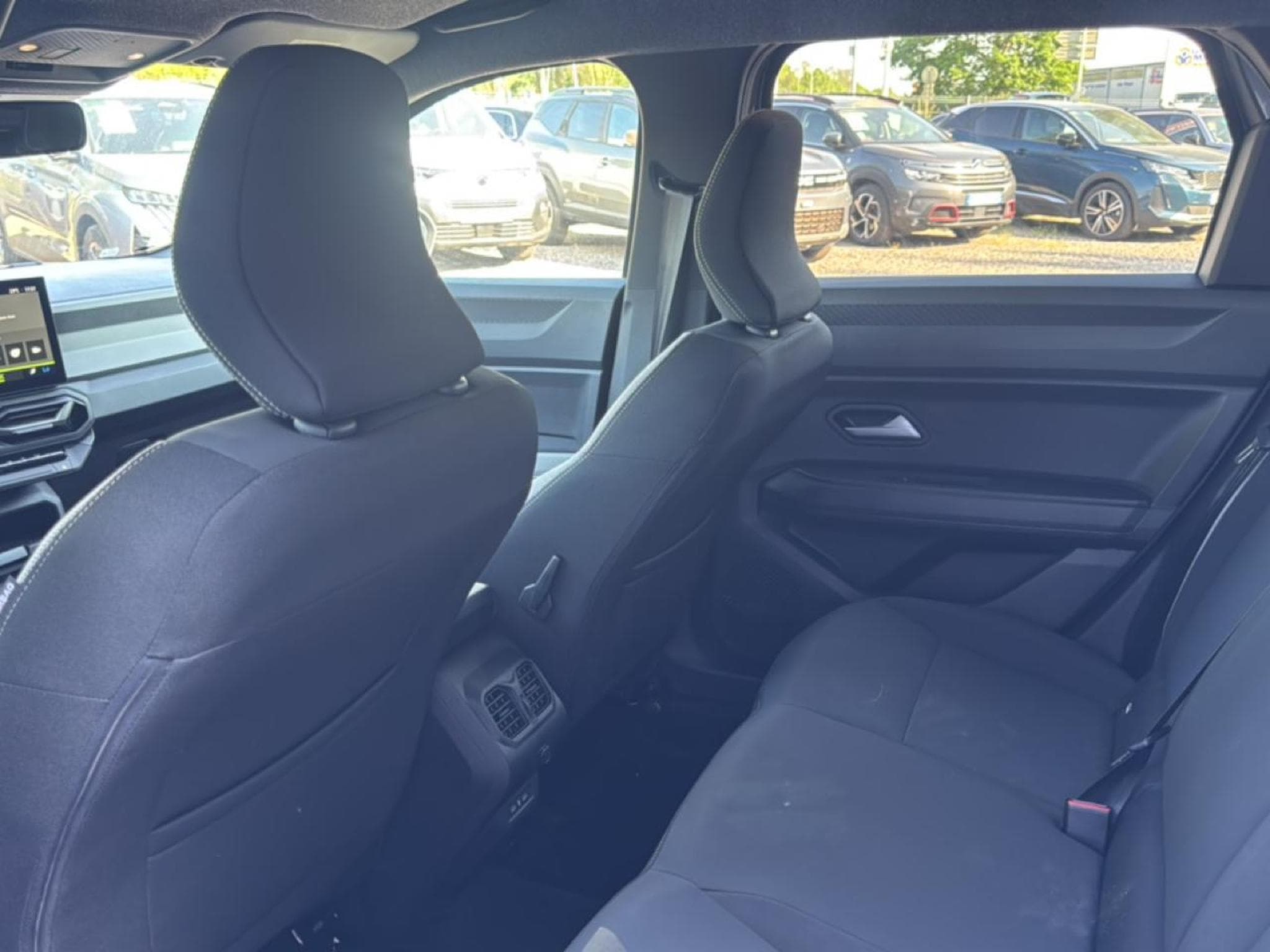 Dacia BIGSTER 1.2 MILD HYBRID 140 JOURNEY (2026) - Foto 15