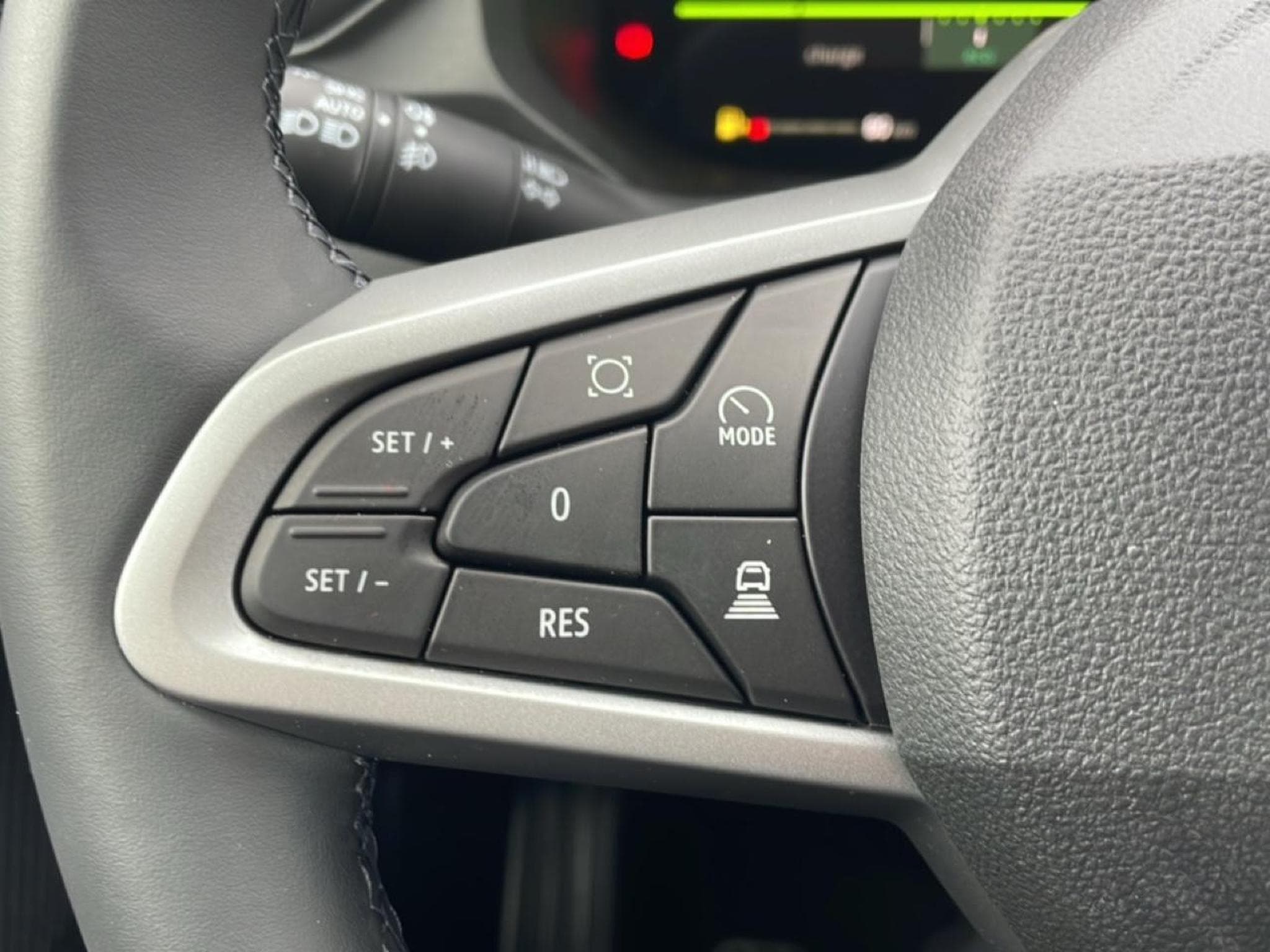 Dacia BIGSTER 1.8 HYBRID 155 JOURNEY (2025) - Foto 14