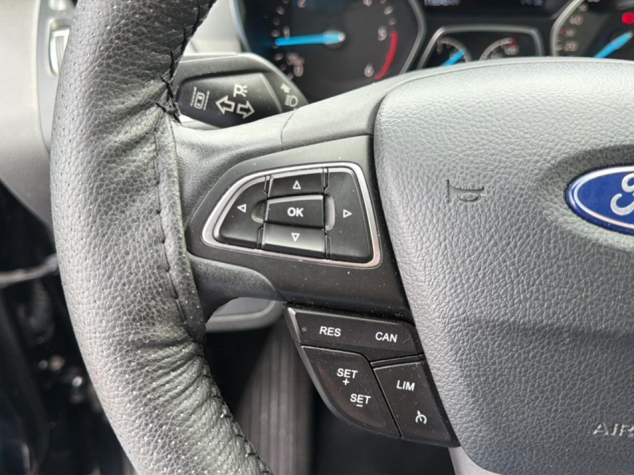 Ford Kuga 1.5 TDCI 120 TITANIUM 4X2 EURO6.2 (2019) - Foto 19