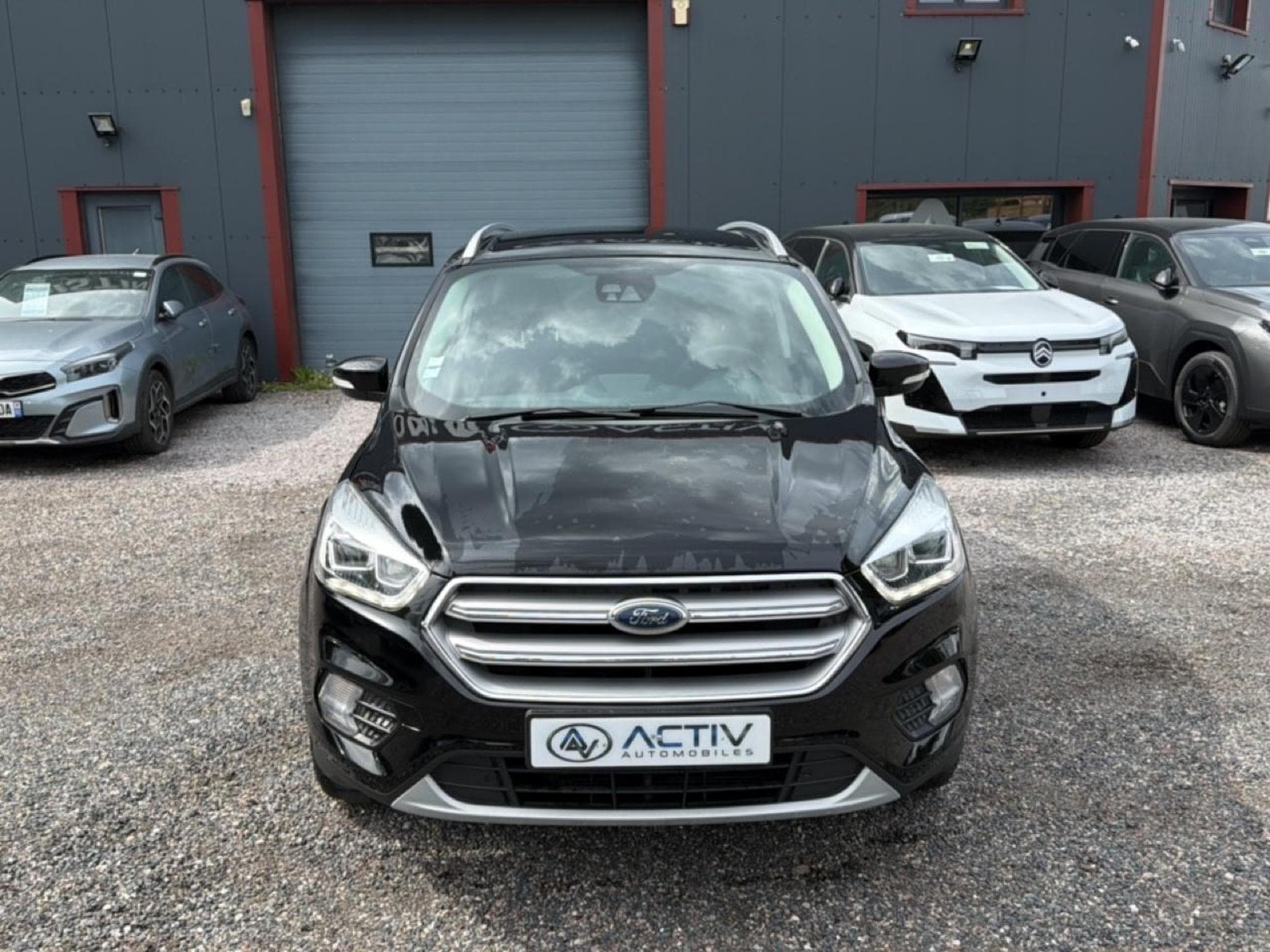 Ford Kuga 1.5 TDCI 120 TITANIUM 4X2 EURO6.2 (2019) - Foto 2