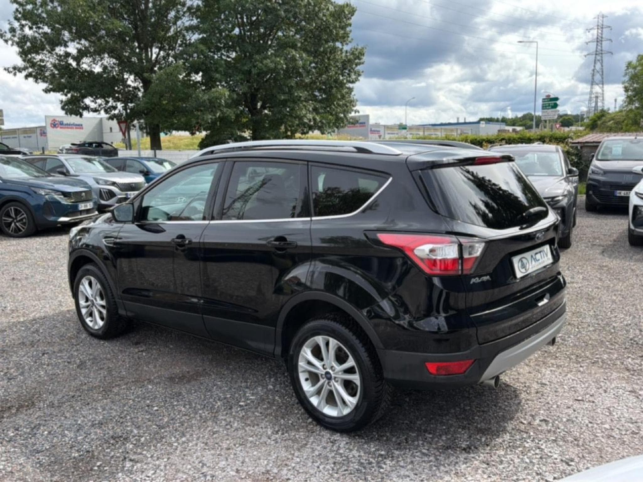 Ford Kuga 1.5 TDCI 120 TITANIUM 4X2 EURO6.2 (2019) - Foto 7