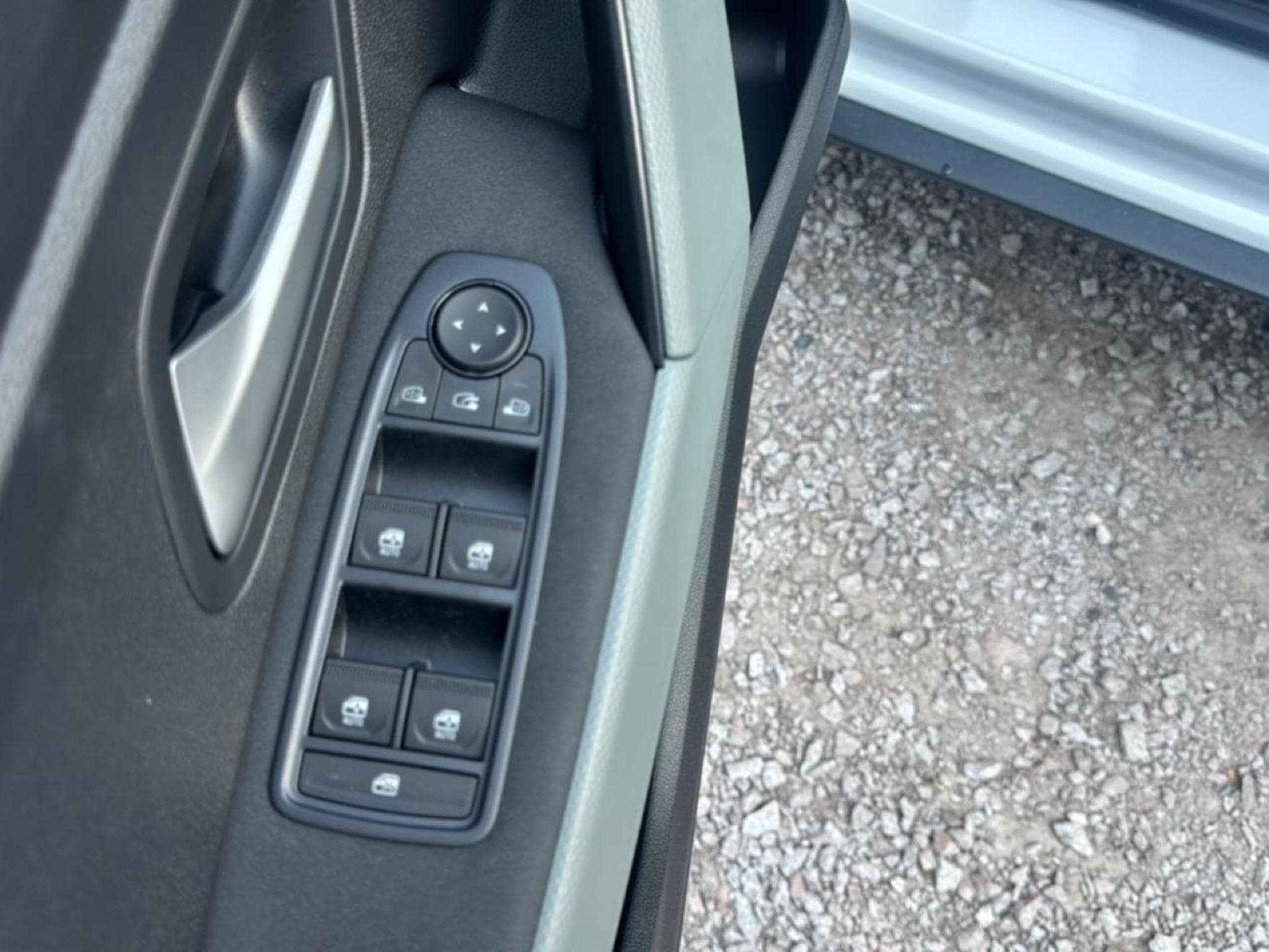 Dacia BIGSTER 1.2 MILD HYBRID 140 EXTREME (2026) - Foto 17