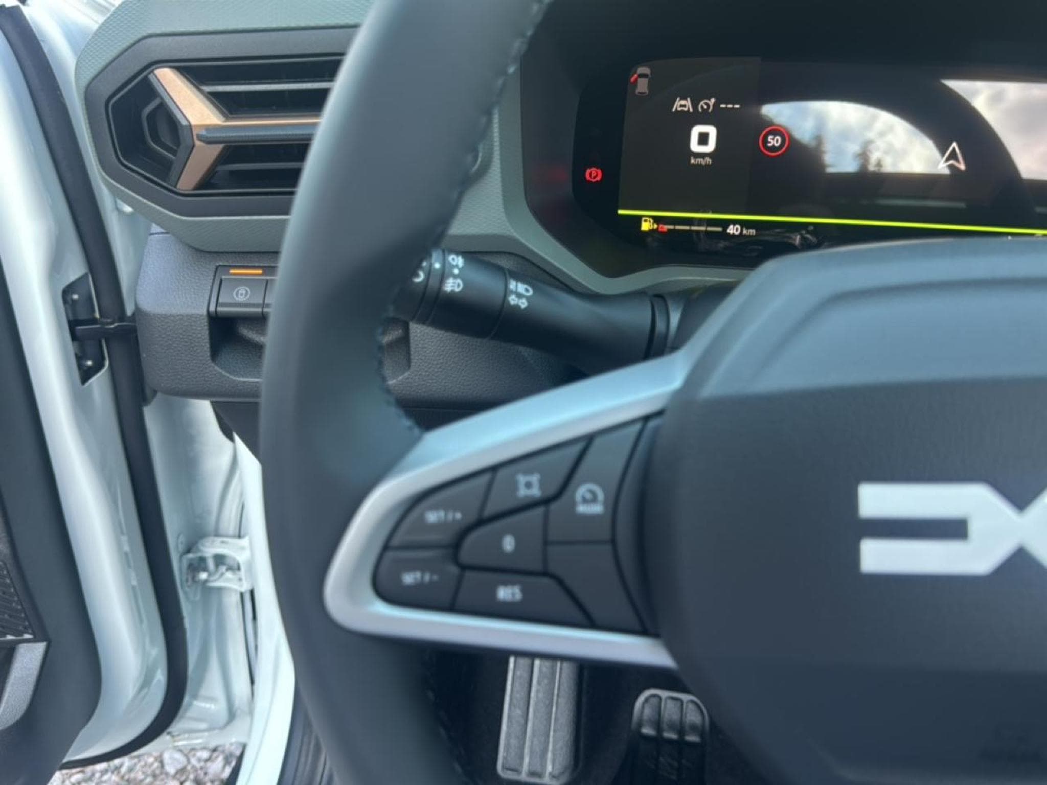 Dacia BIGSTER 1.2 MILD HYBRID 140 EXTREME (2026) - Foto 19