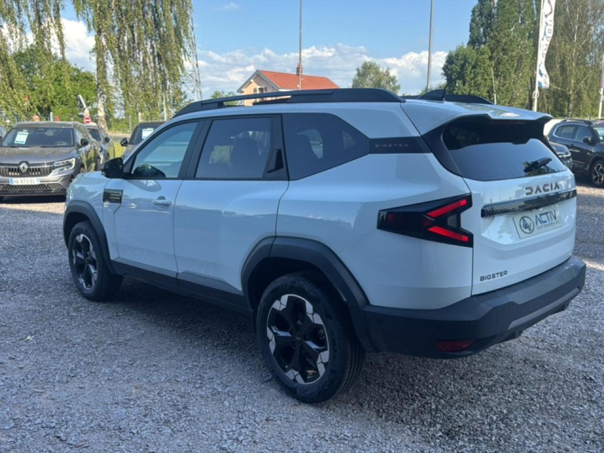 Dacia BIGSTER 1.2 MILD HYBRID 140 EXTREME (2026) - Foto 7