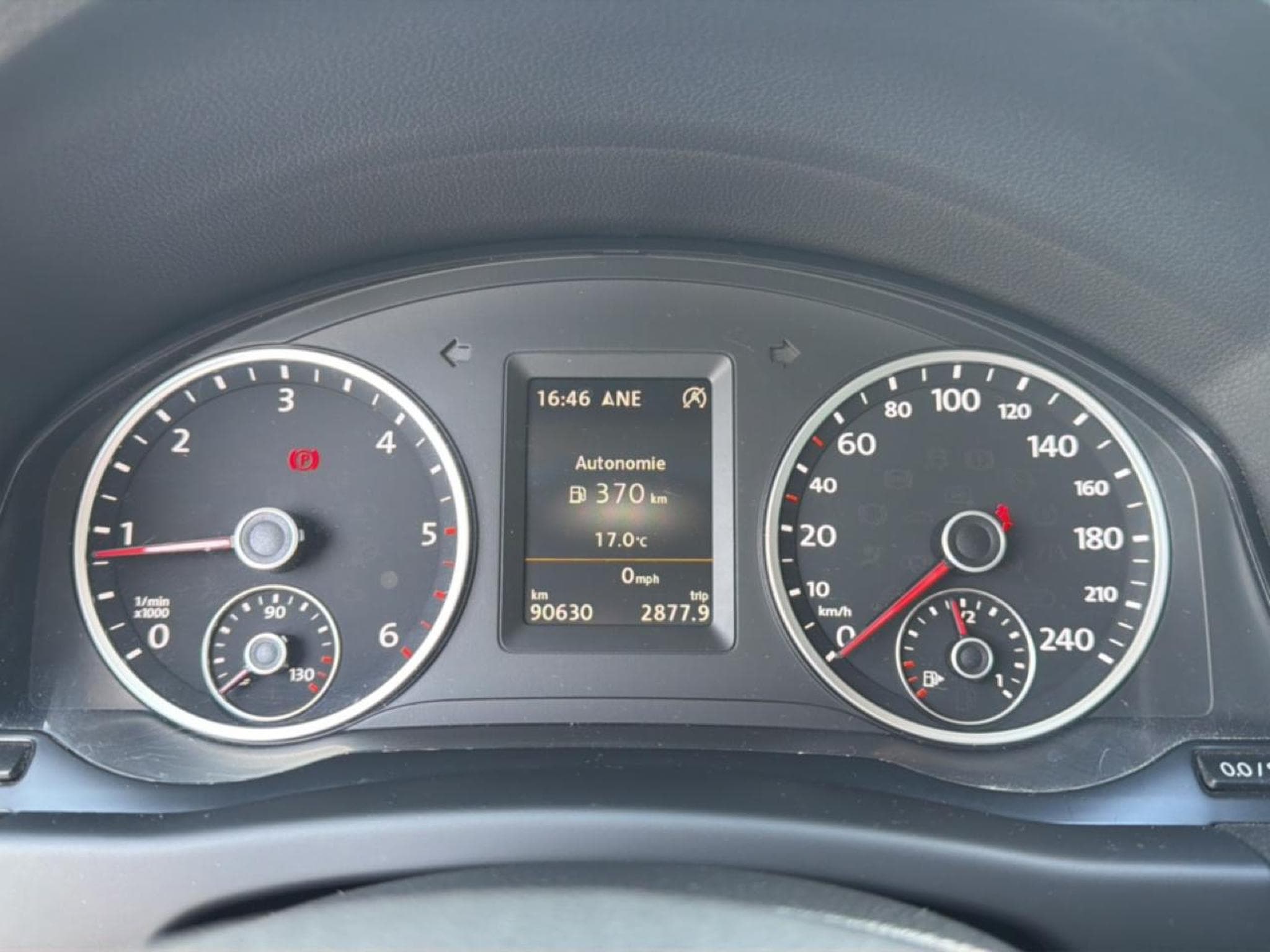 VW TIGUAN 2.0 TDI 110 BLUEMOTION TECHNOLOGY FAP LOUNGE (2015) - Foto 20