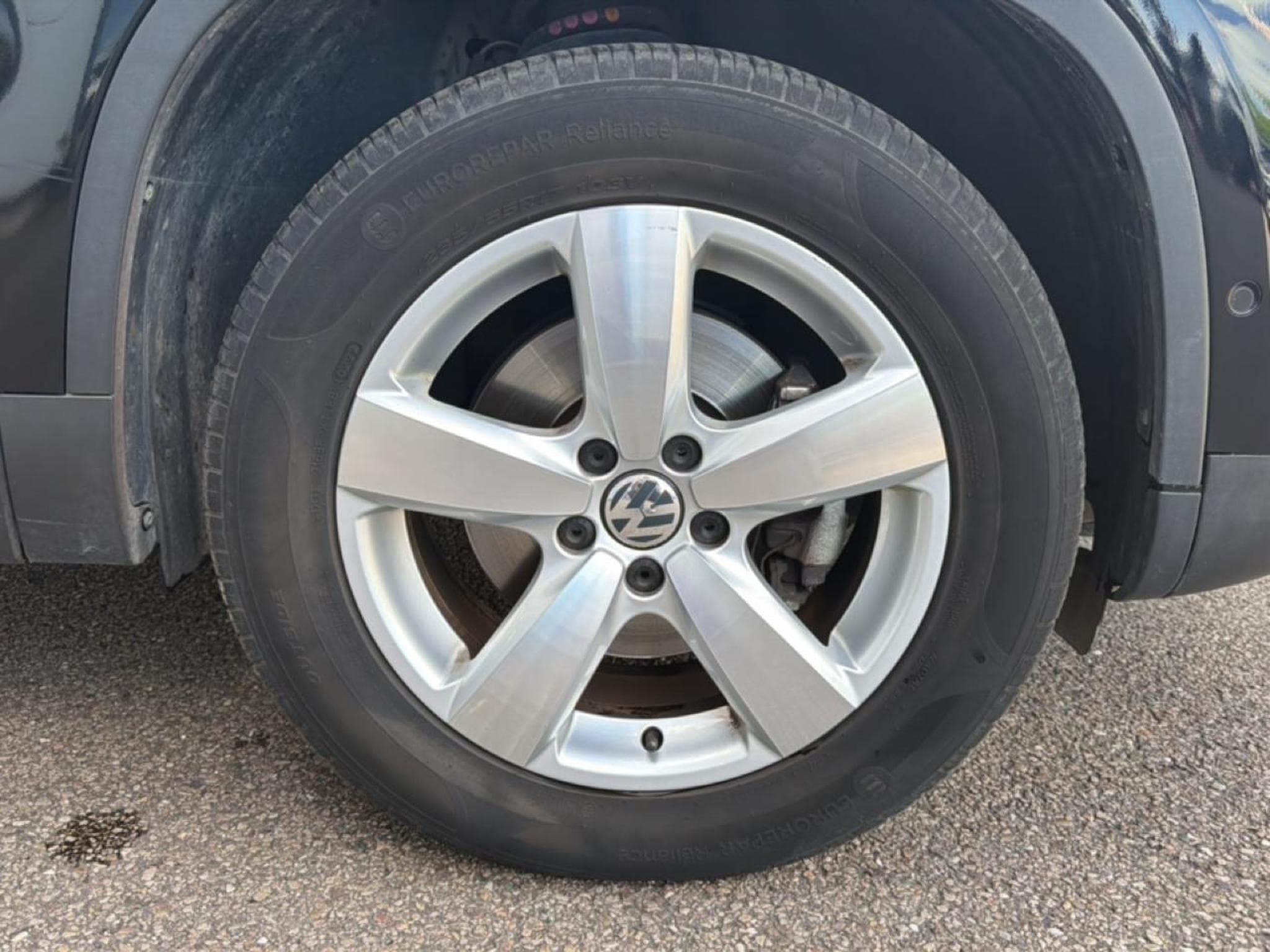 VW TIGUAN 2.0 TDI 110 BLUEMOTION TECHNOLOGY FAP LOUNGE (2015) - Foto 5