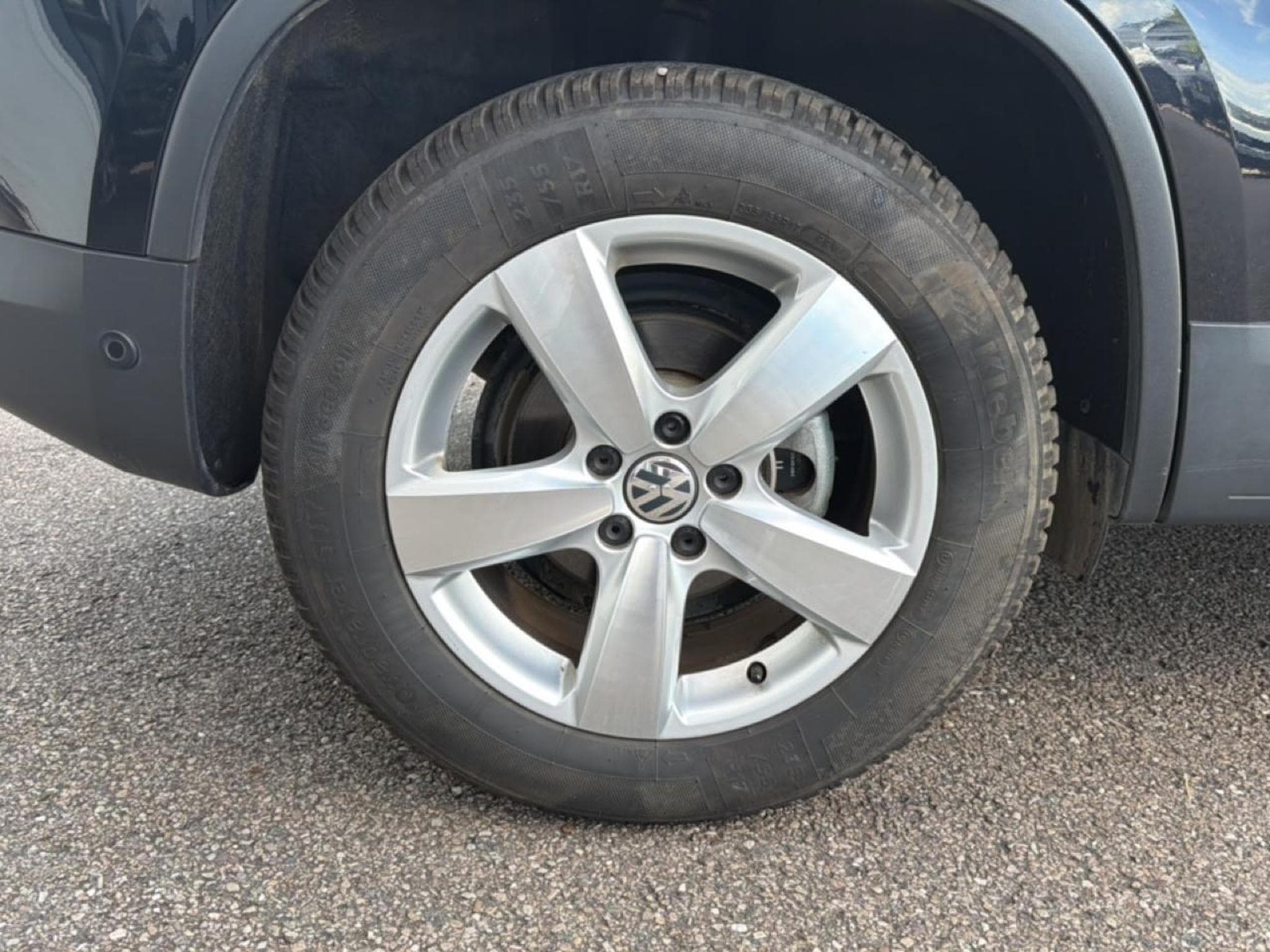 VW TIGUAN 2.0 TDI 110 BLUEMOTION TECHNOLOGY FAP LOUNGE (2015) - Foto 6