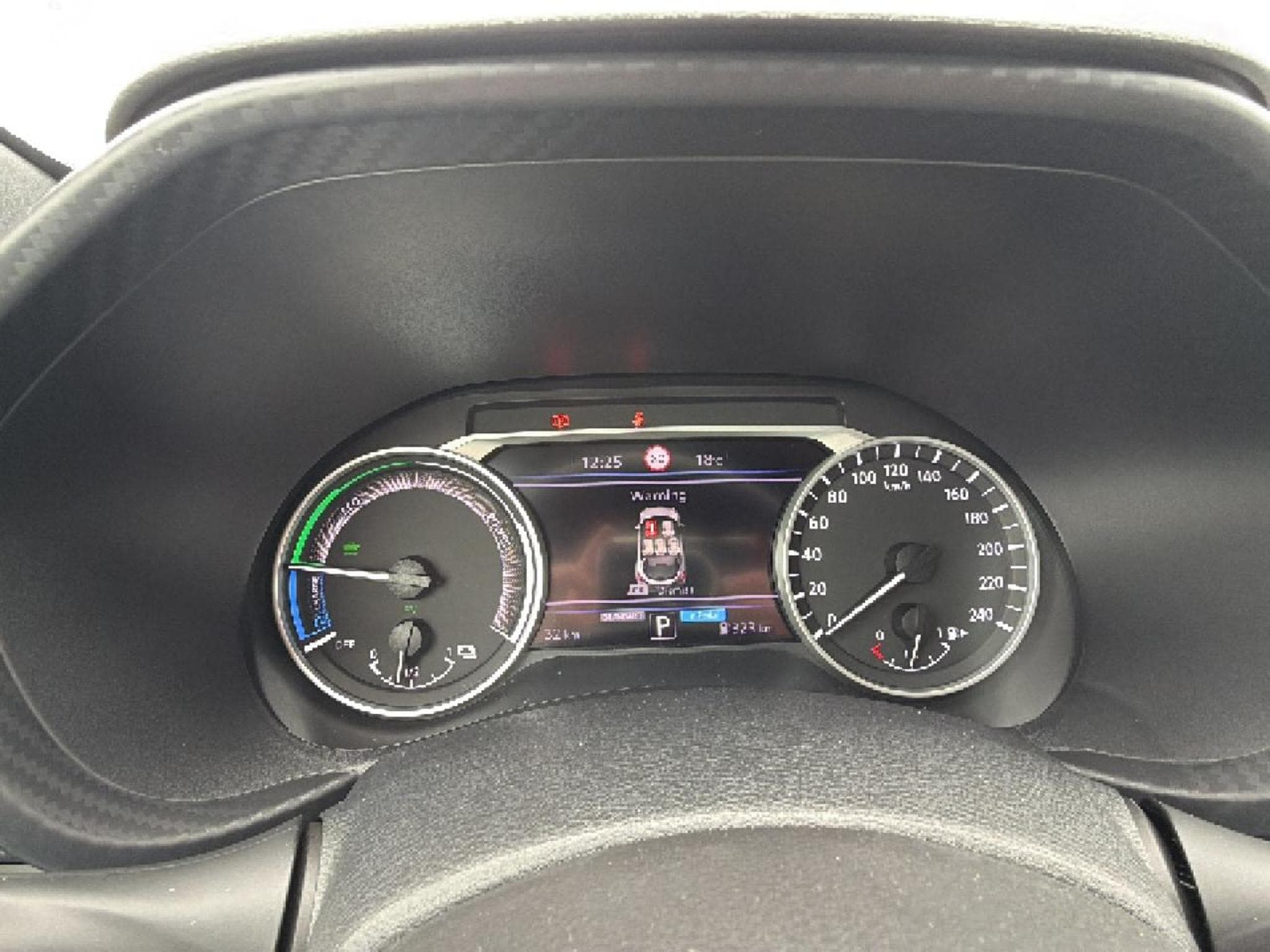 Nissan JUKE 1.6 HYBRID 143 N-CONNECTA (2023) - Foto 16