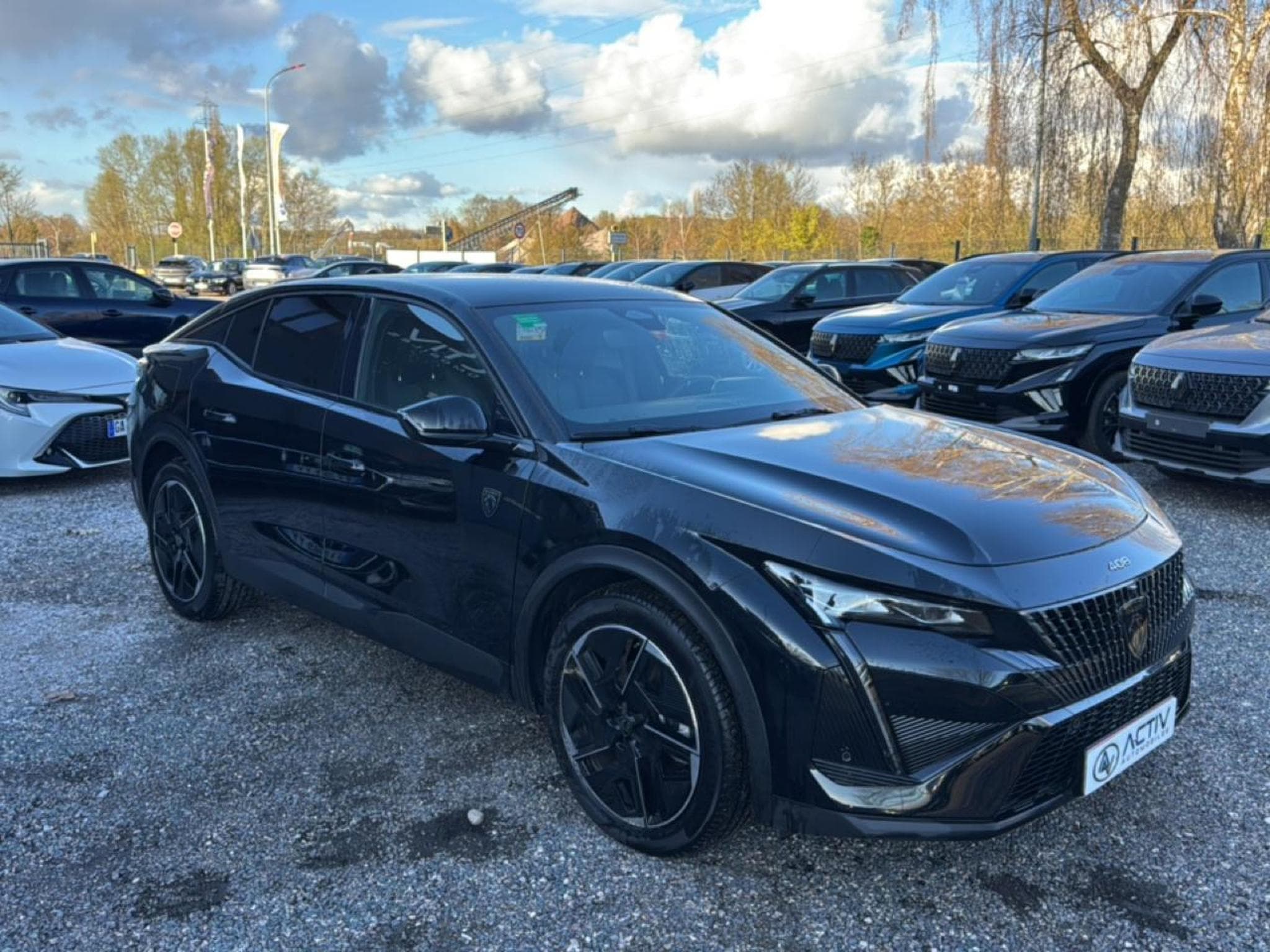 Peugeot 408 HYBRID 145 GT E-DCS6 (2025) - Foto 3