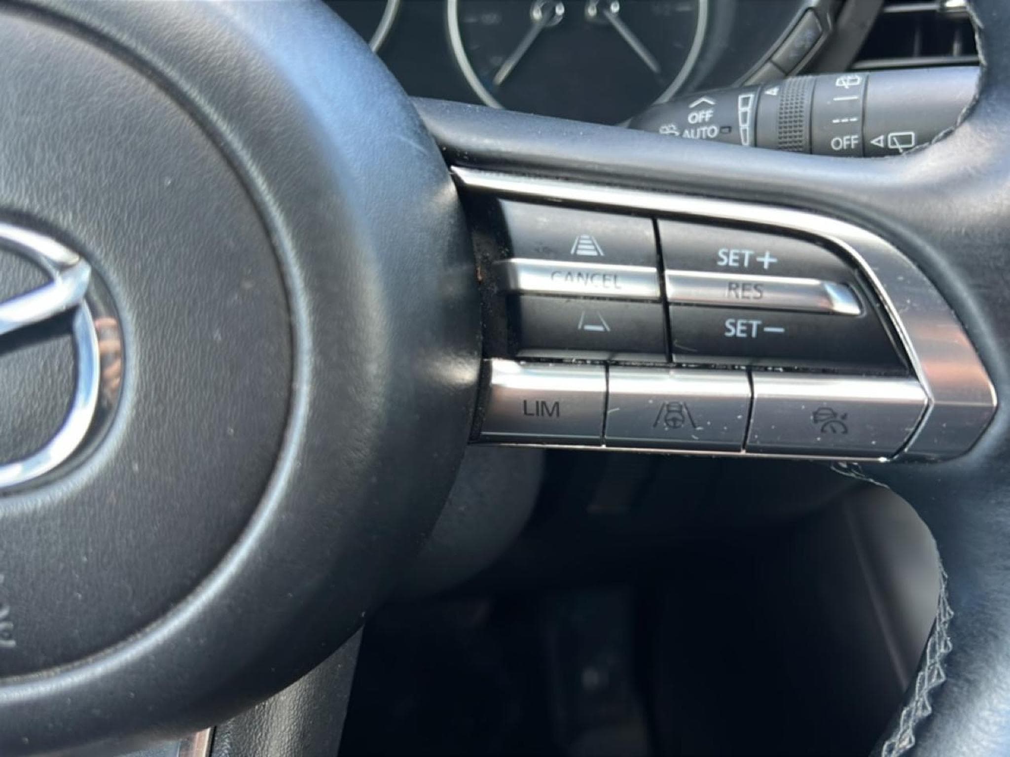 Mazda MAZDA 3 2.0 E-SKYACTIV-G M-HYBRID 122 BUSINESS EXECUTIVE BVA 2022 (2023) - Foto 17