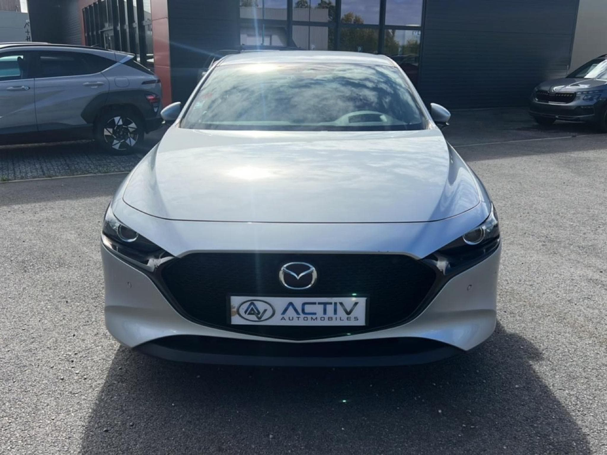 Mazda MAZDA 3 2.0 E-SKYACTIV-G M-HYBRID 122 BUSINESS EXECUTIVE BVA 2022 (2023) - Foto 2