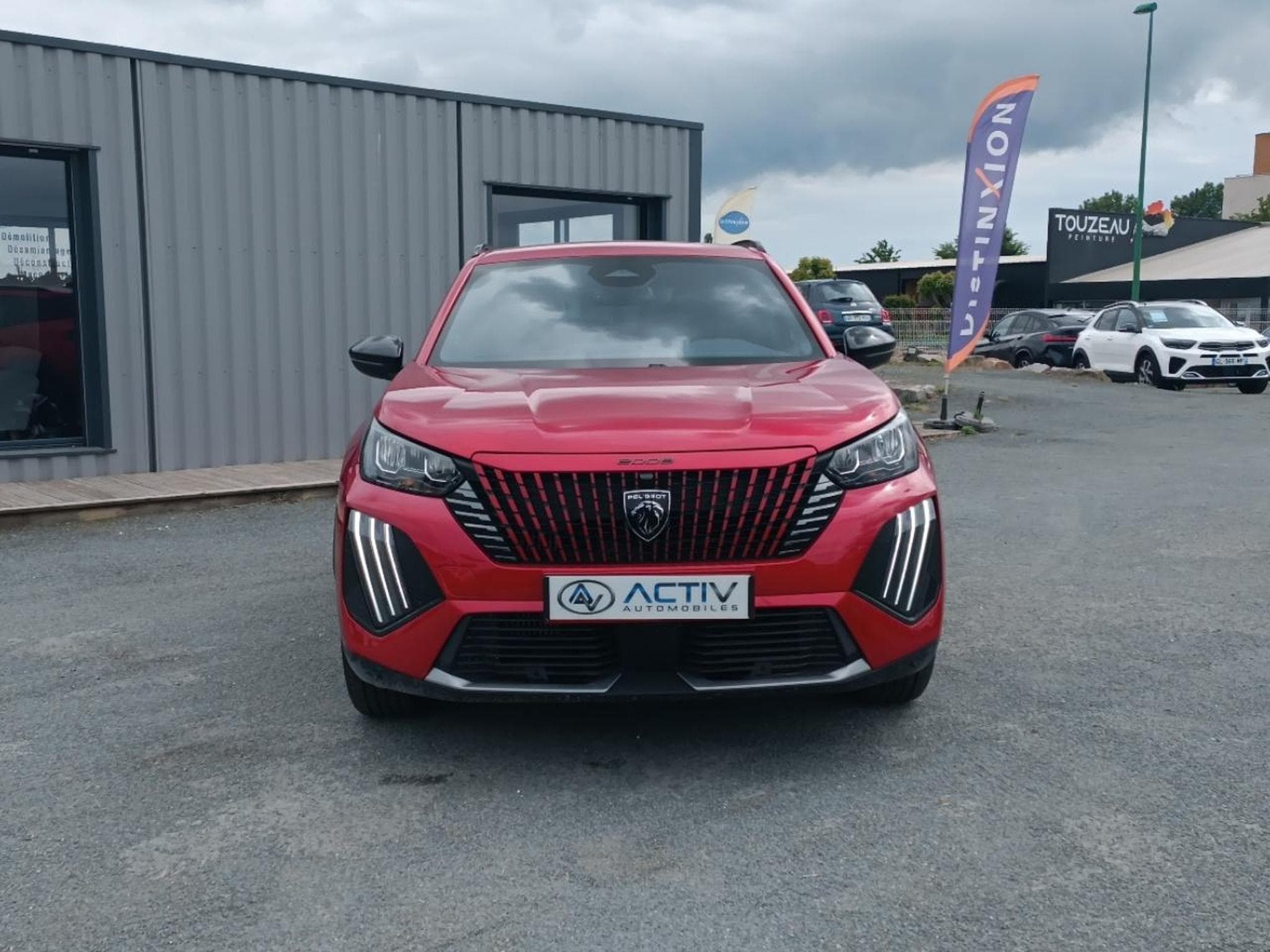 Peugeot 2008 1.2 100 ALLURE (2025) - Foto 2