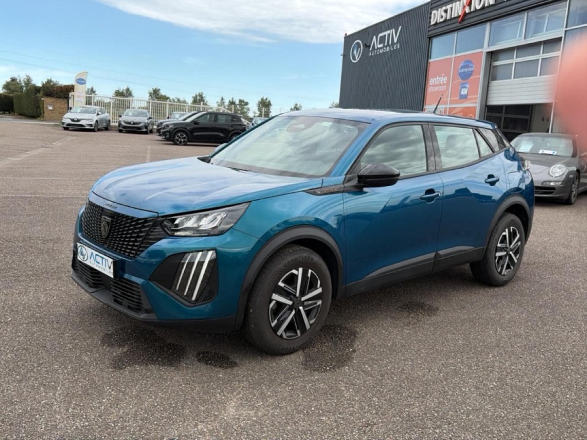 Peugeot 2008 1.2 100 STYLE (2025) - Foto 1