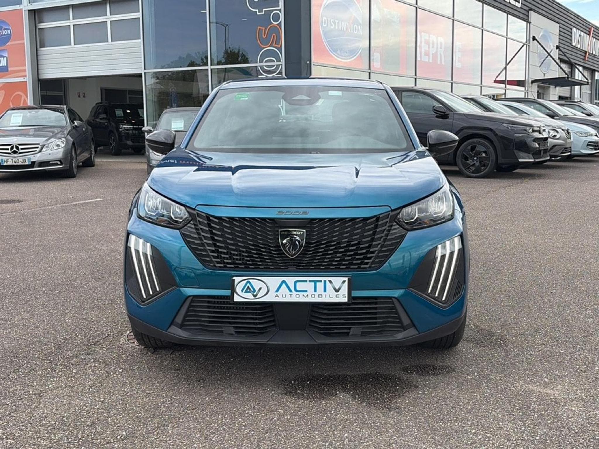 Peugeot 2008 1.2 100 STYLE (2025) - Foto 2