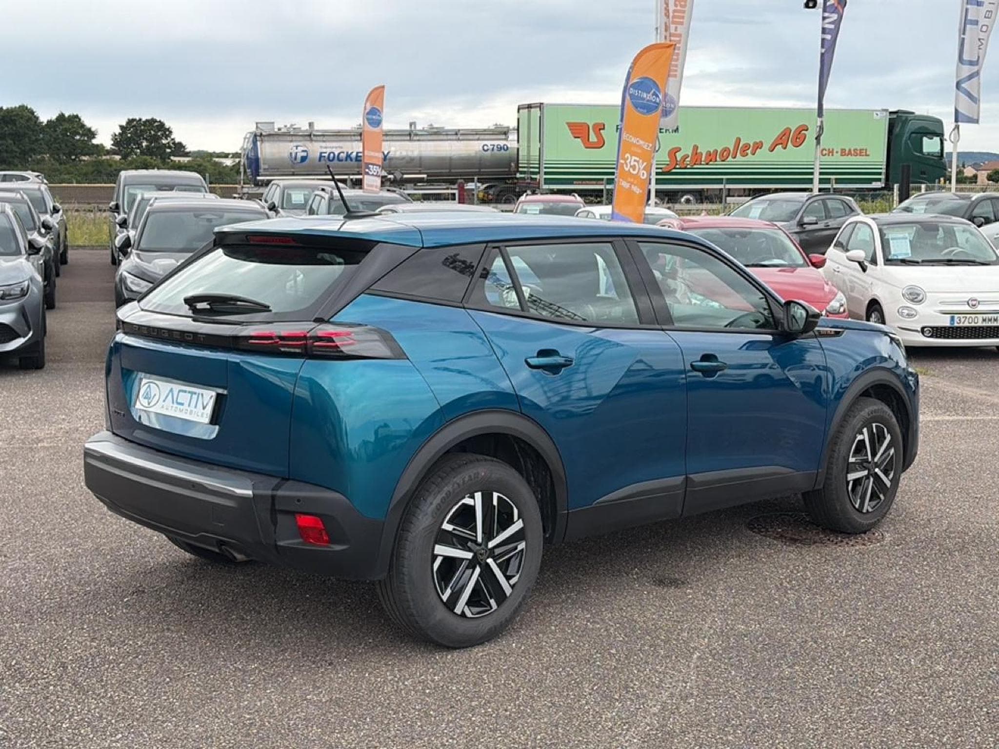Peugeot 2008 1.2 100 STYLE (2025) - Foto 5