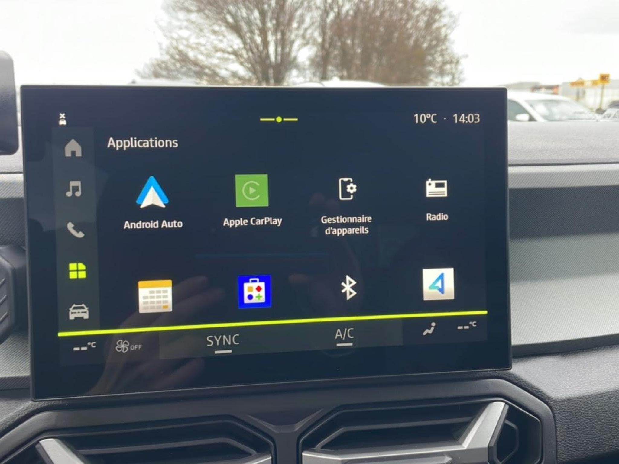 Dacia BIGSTER 1.8 HYBRID 155 JOURNEY (2025) - Foto 17