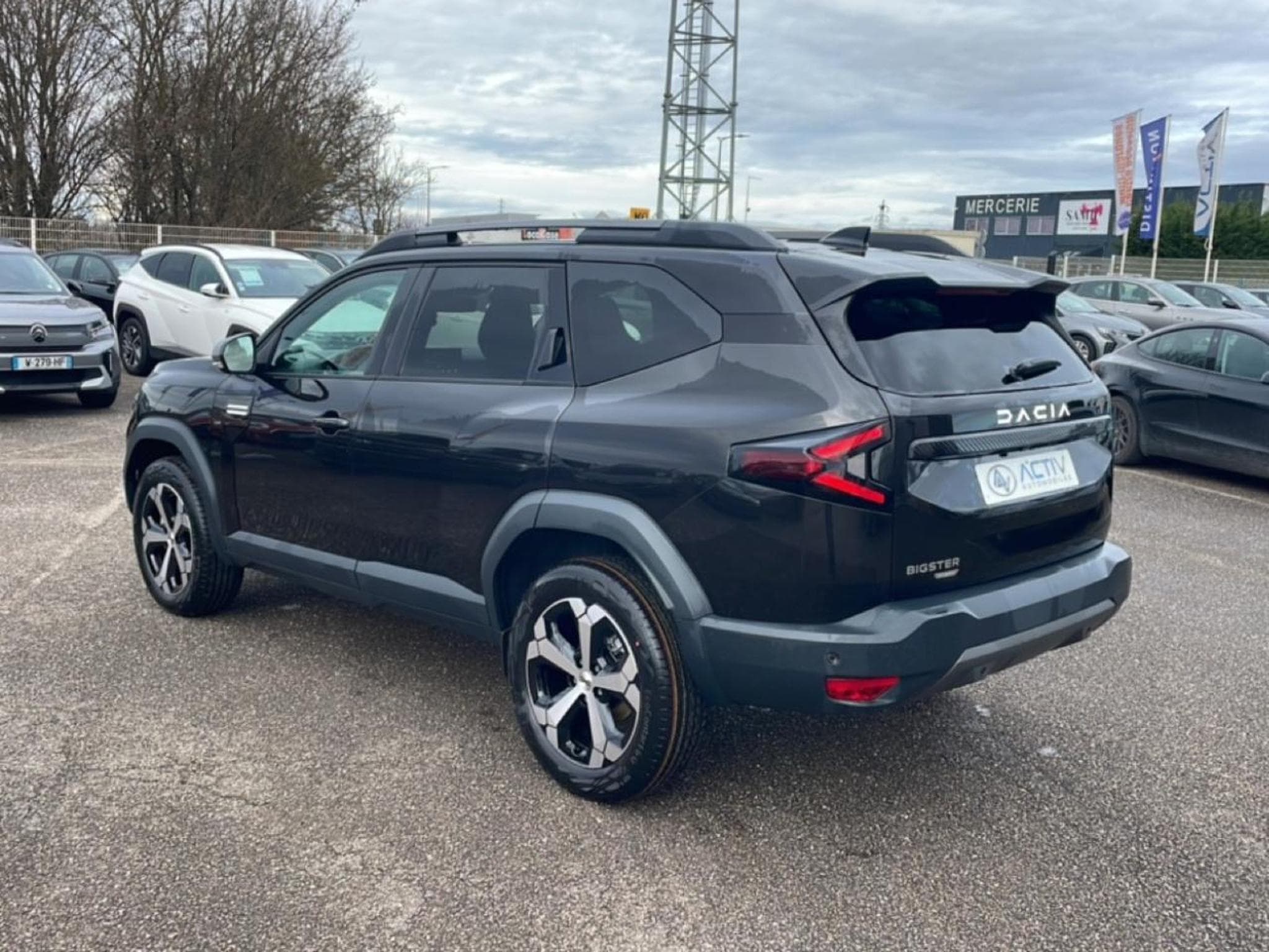 Dacia BIGSTER 1.8 HYBRID 155 JOURNEY (2025) - Foto 7
