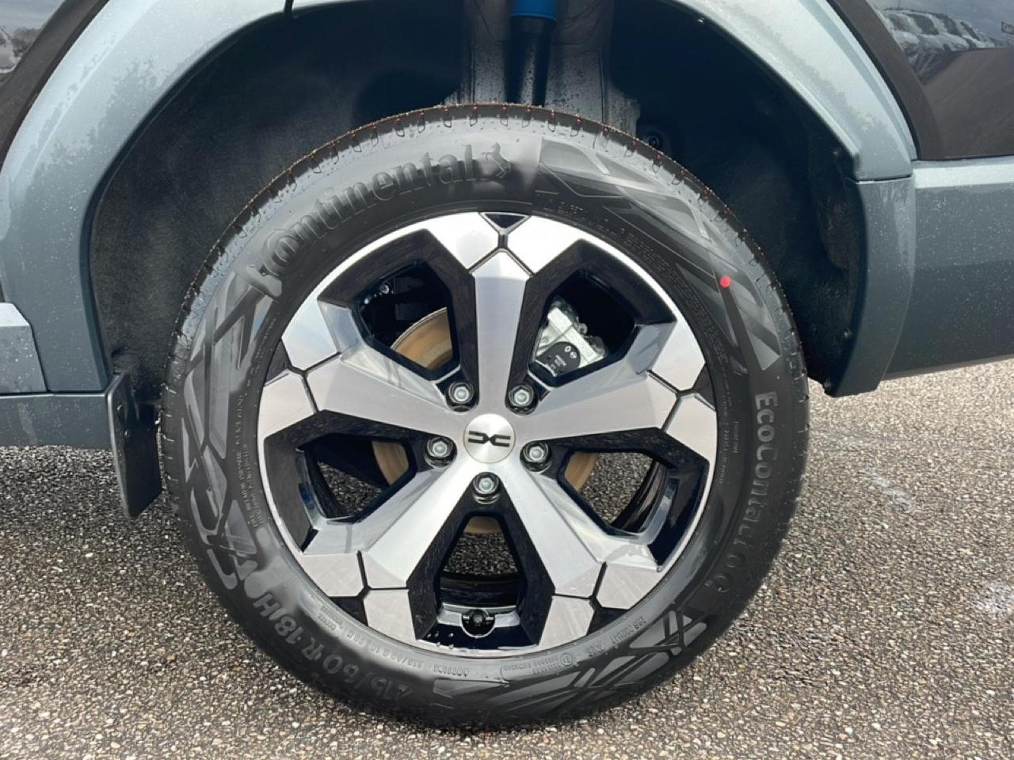 Dacia BIGSTER 1.8 HYBRID 155 JOURNEY (2025) - Foto 9
