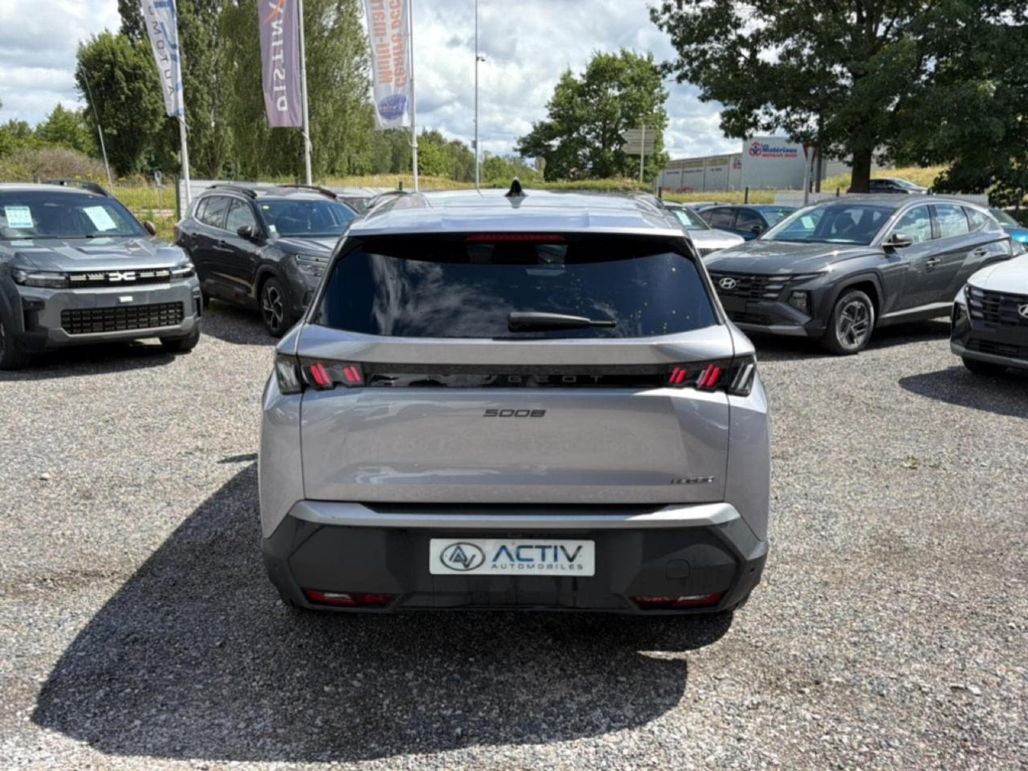 Peugeot 5008 HYBRID 145 ALLURE E-DCS6 (2025) - Foto 6