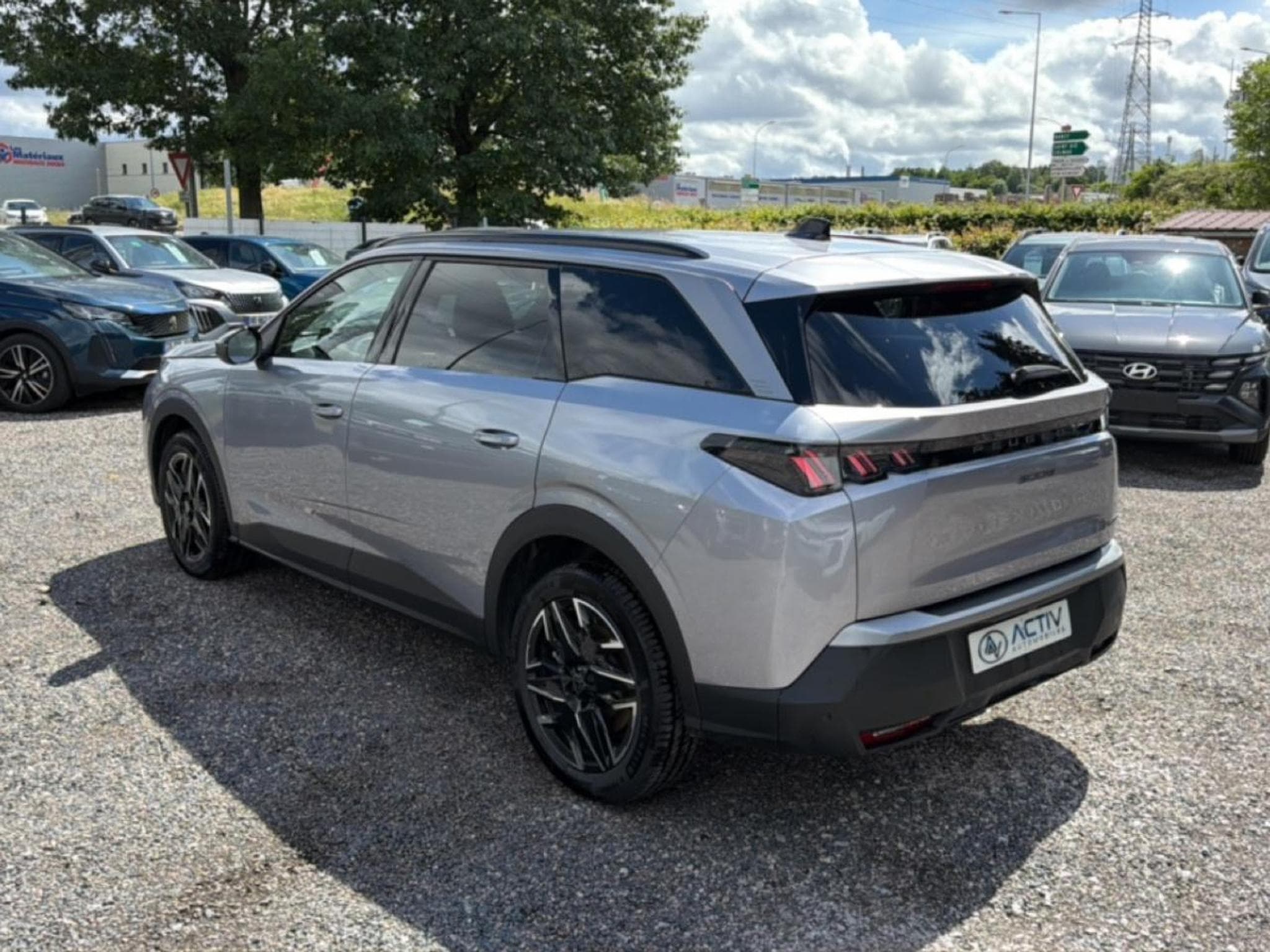 Peugeot 5008 HYBRID 145 ALLURE E-DCS6 (2025) - Foto 7