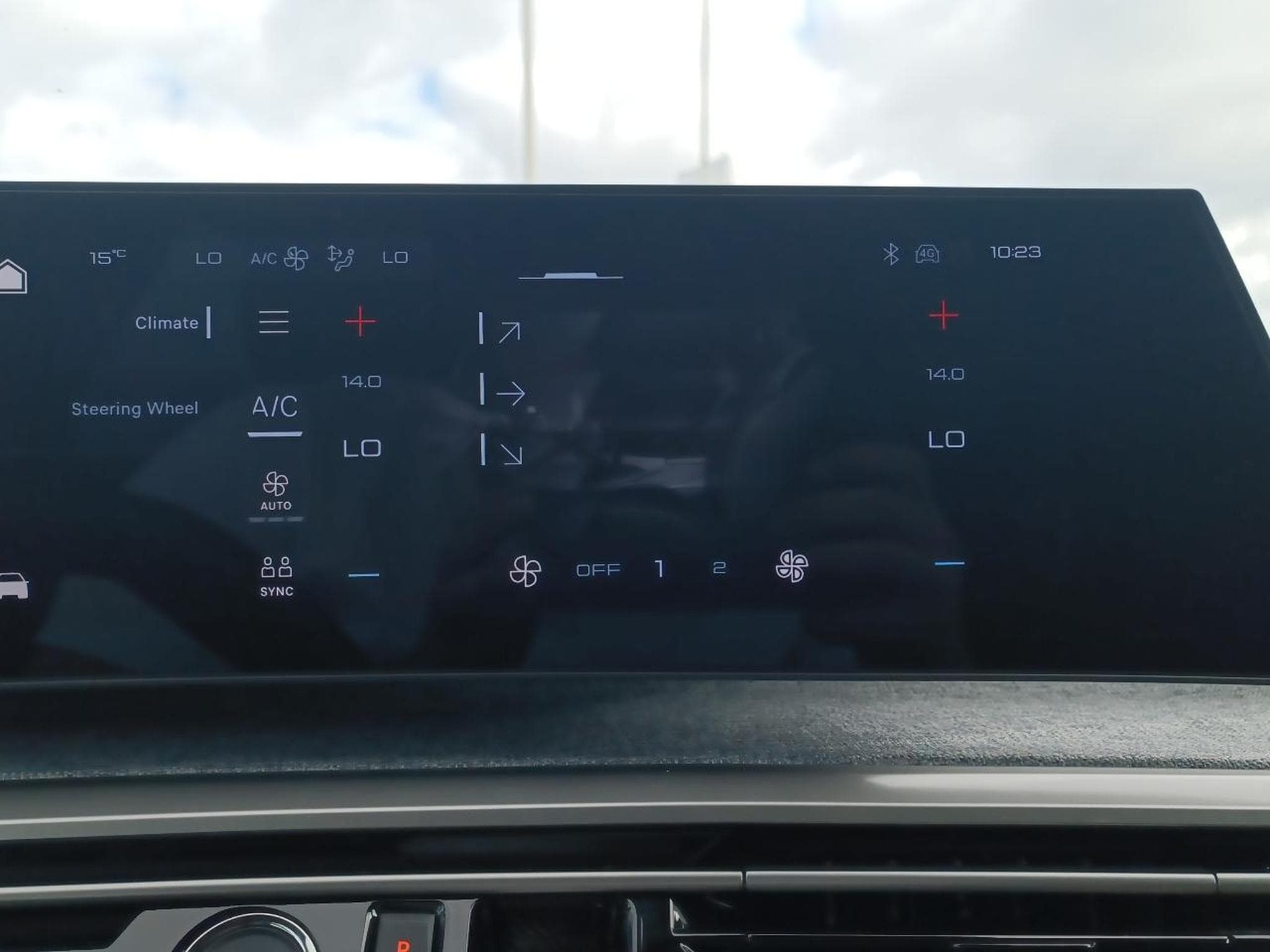Peugeot 3008 1.2 HYBRID 145 ALLURE E-DCS6 (2025) - Foto 19