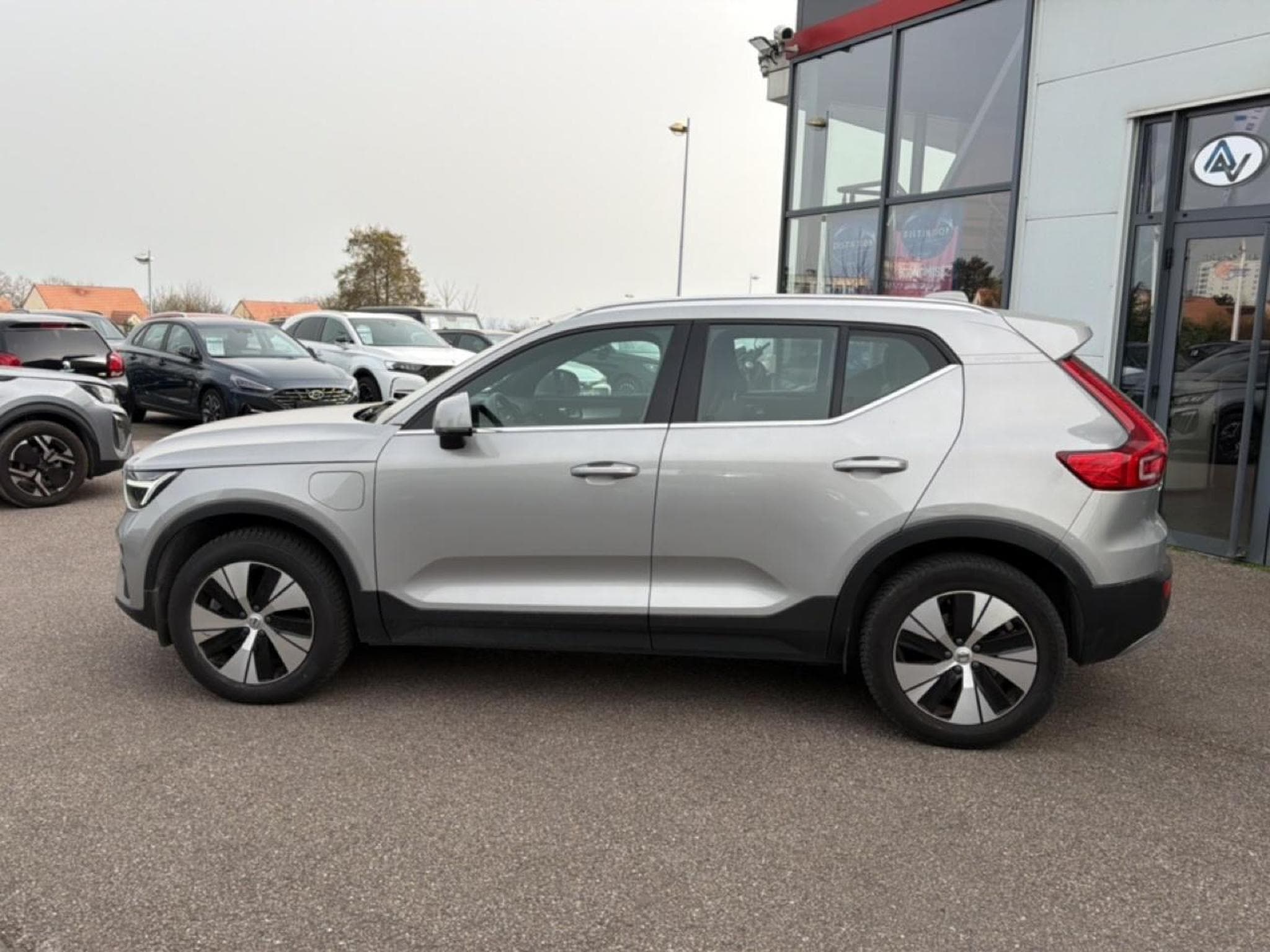 Volvo XC40 T4 RECHARGE 211 START DCT 7 (2023) - Foto 8
