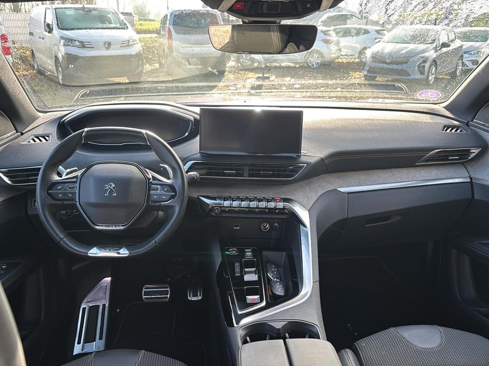 Peugeot 3008 PLUG-IN HYBRID 225 GT E-EAT8 (2023) - Foto 10