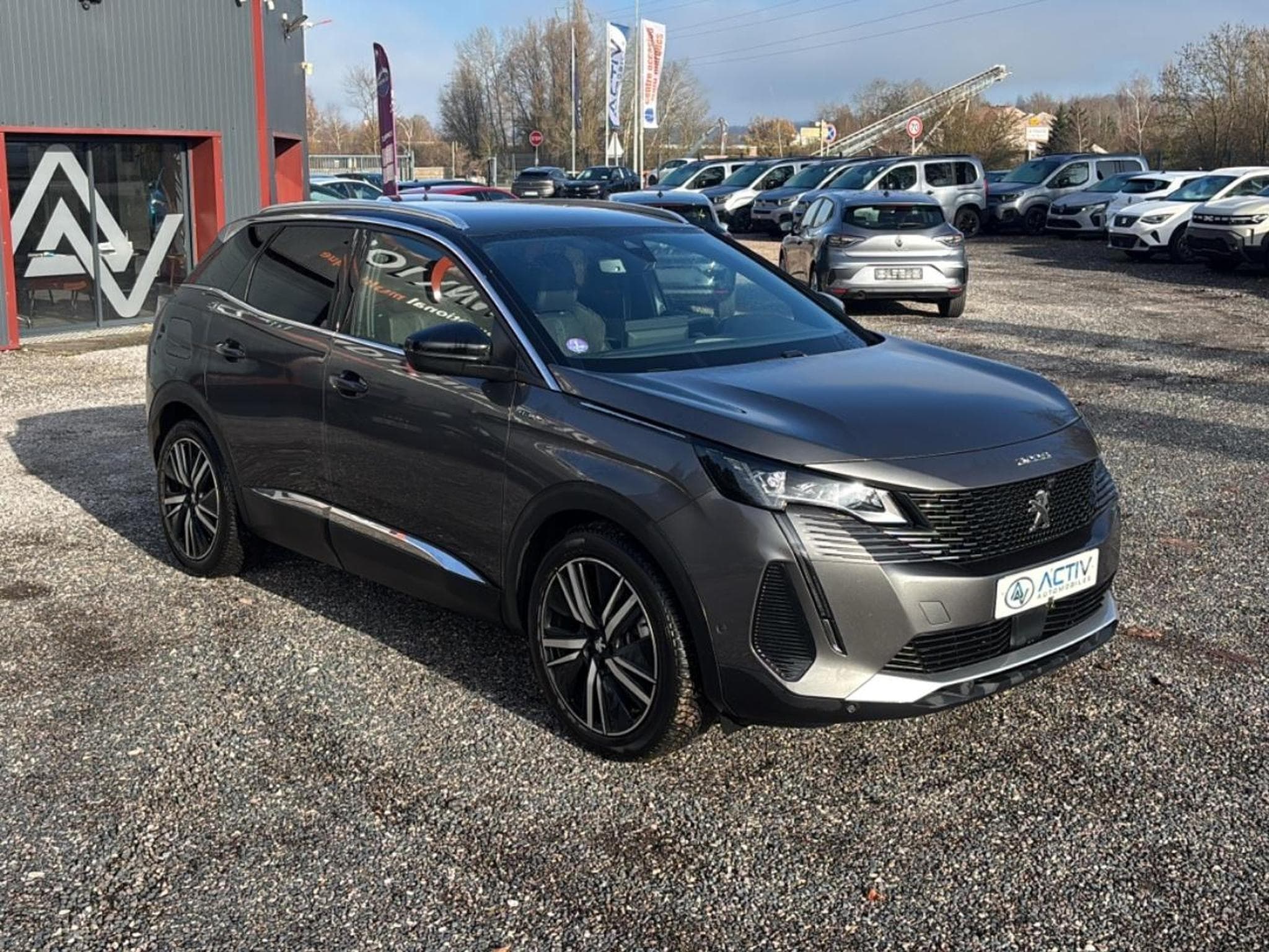 Peugeot 3008 PLUG-IN HYBRID 225 GT E-EAT8 (2023) - Foto 3