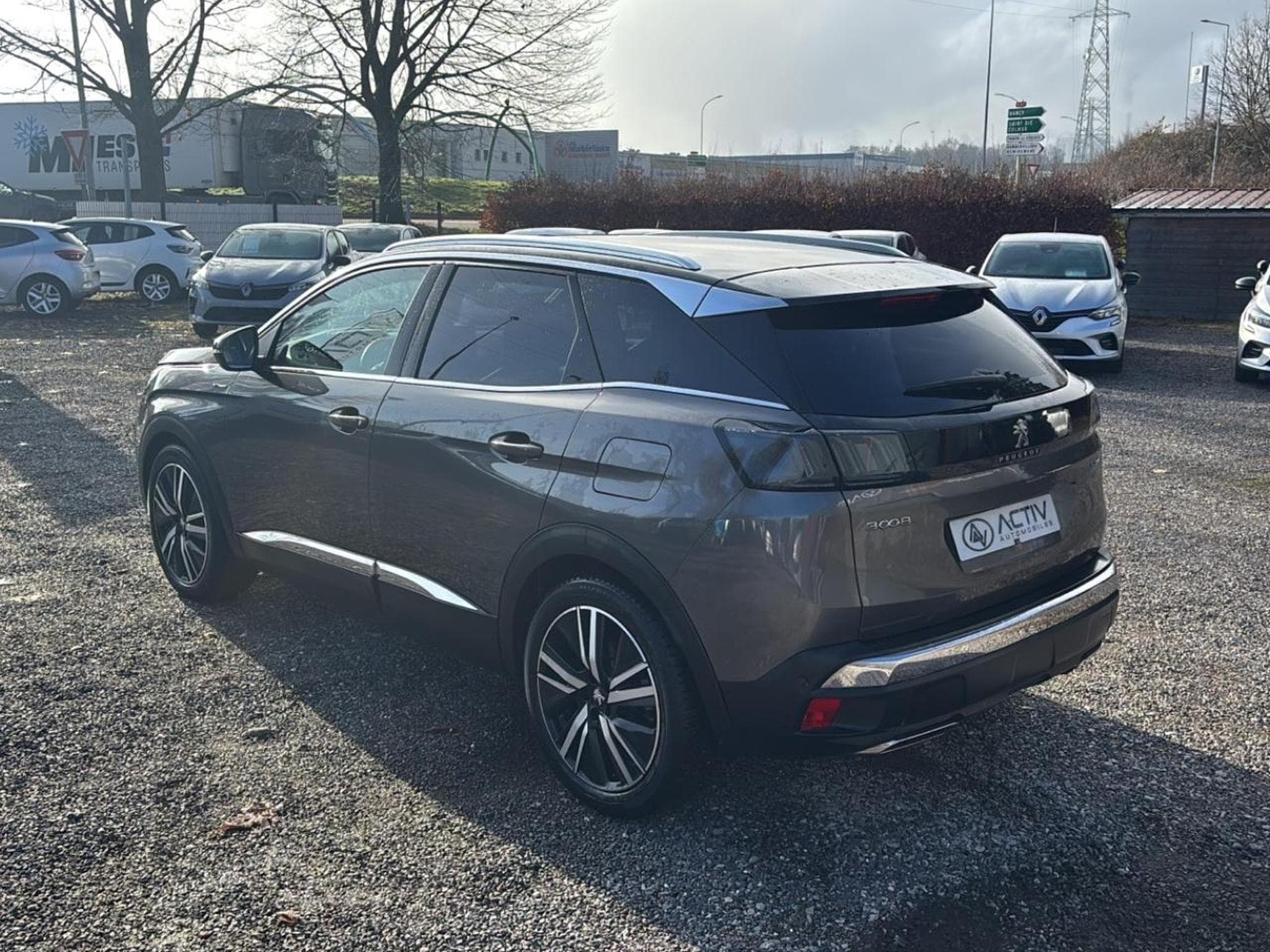 Peugeot 3008 PLUG-IN HYBRID 225 GT E-EAT8 (2023) - Foto 7