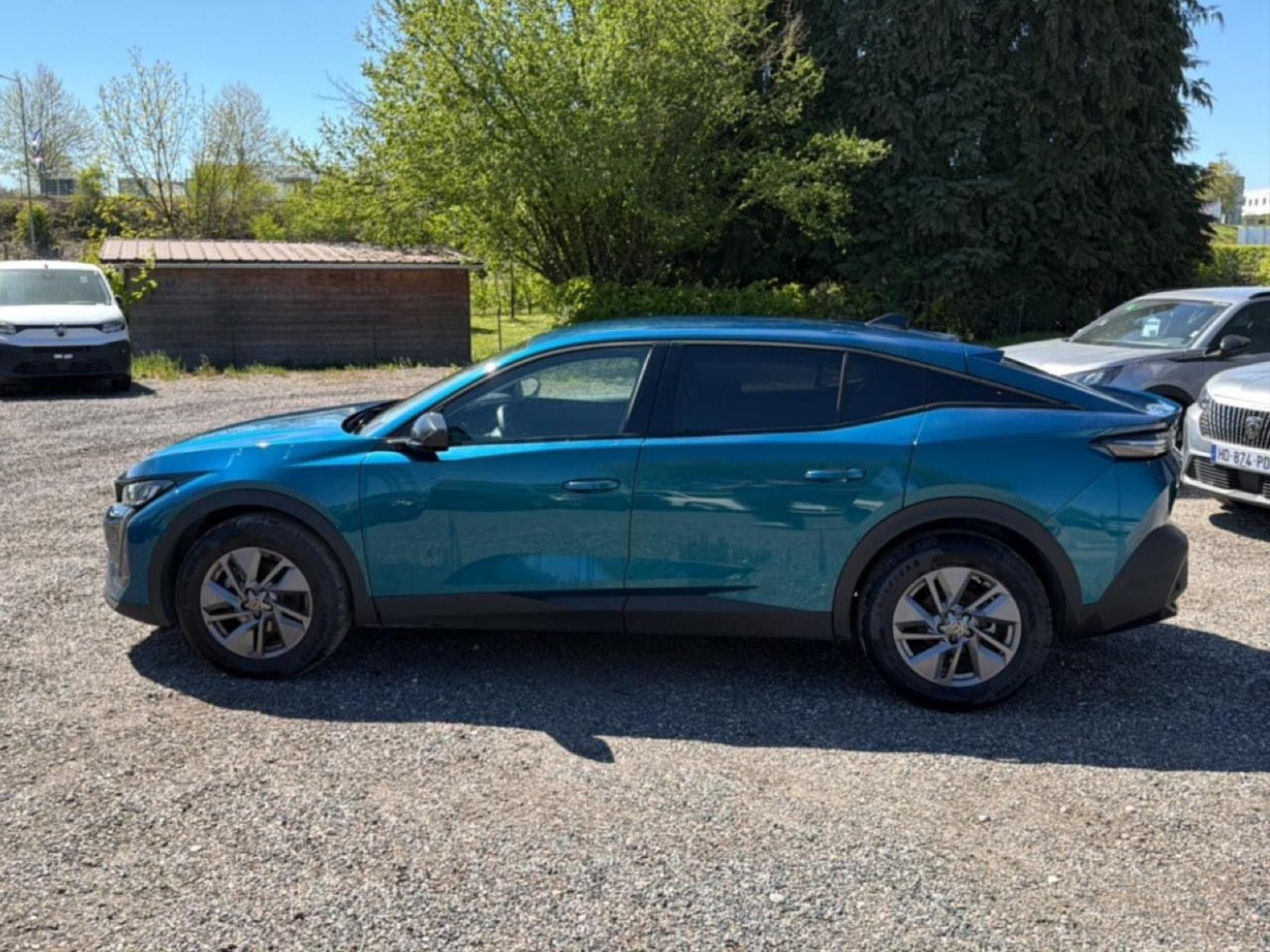 Peugeot 408 HYBRID 145 ALLURE E-DCS6 (2025) - Foto 8