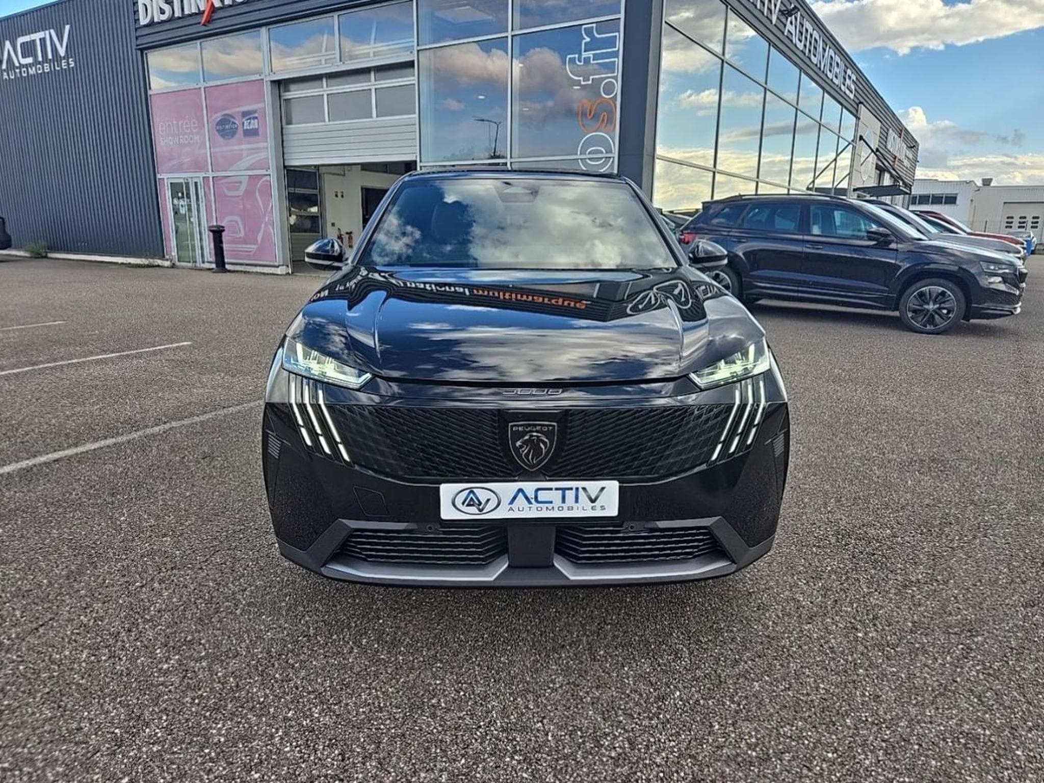 Peugeot 3008 1.2 HYBRID 145 ALLURE E-DCS6 (2025) - Photo 2