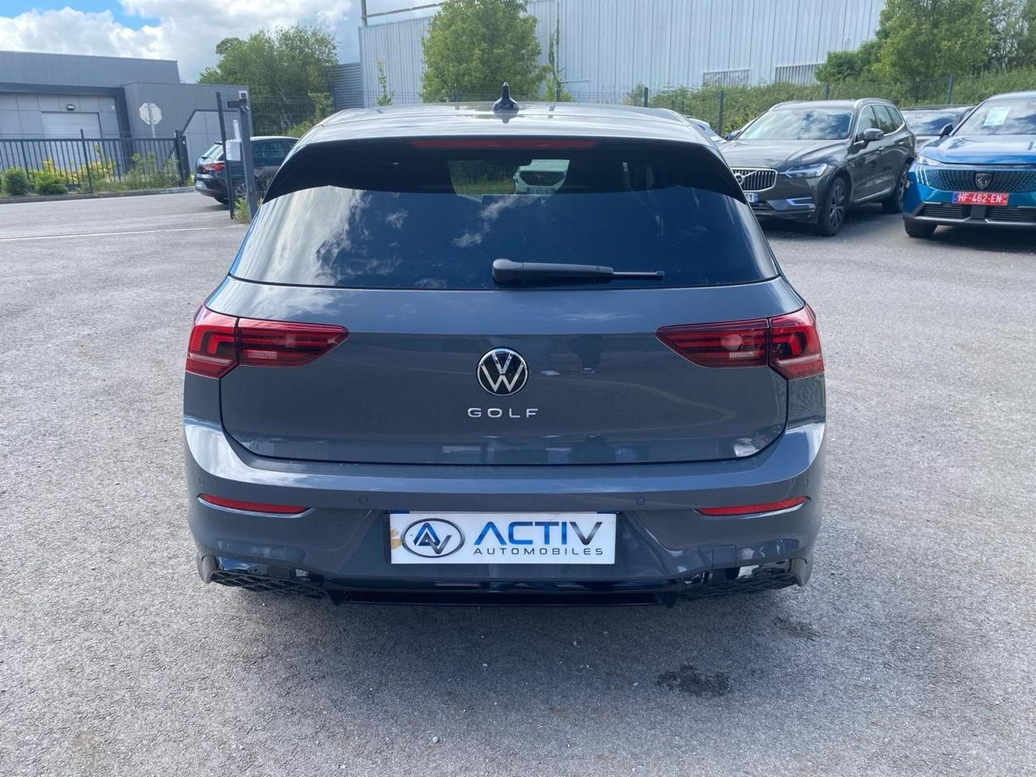 VW GOLF VIII 2.0 TDI 150 R-LINE DSG7 (2025) - Photo 6