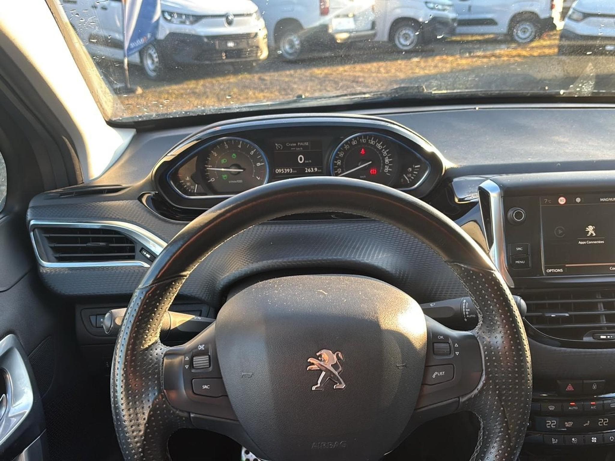Peugeot 2008 1.2 PURETECH 110 CROSSWAY (2019) - Photo 18