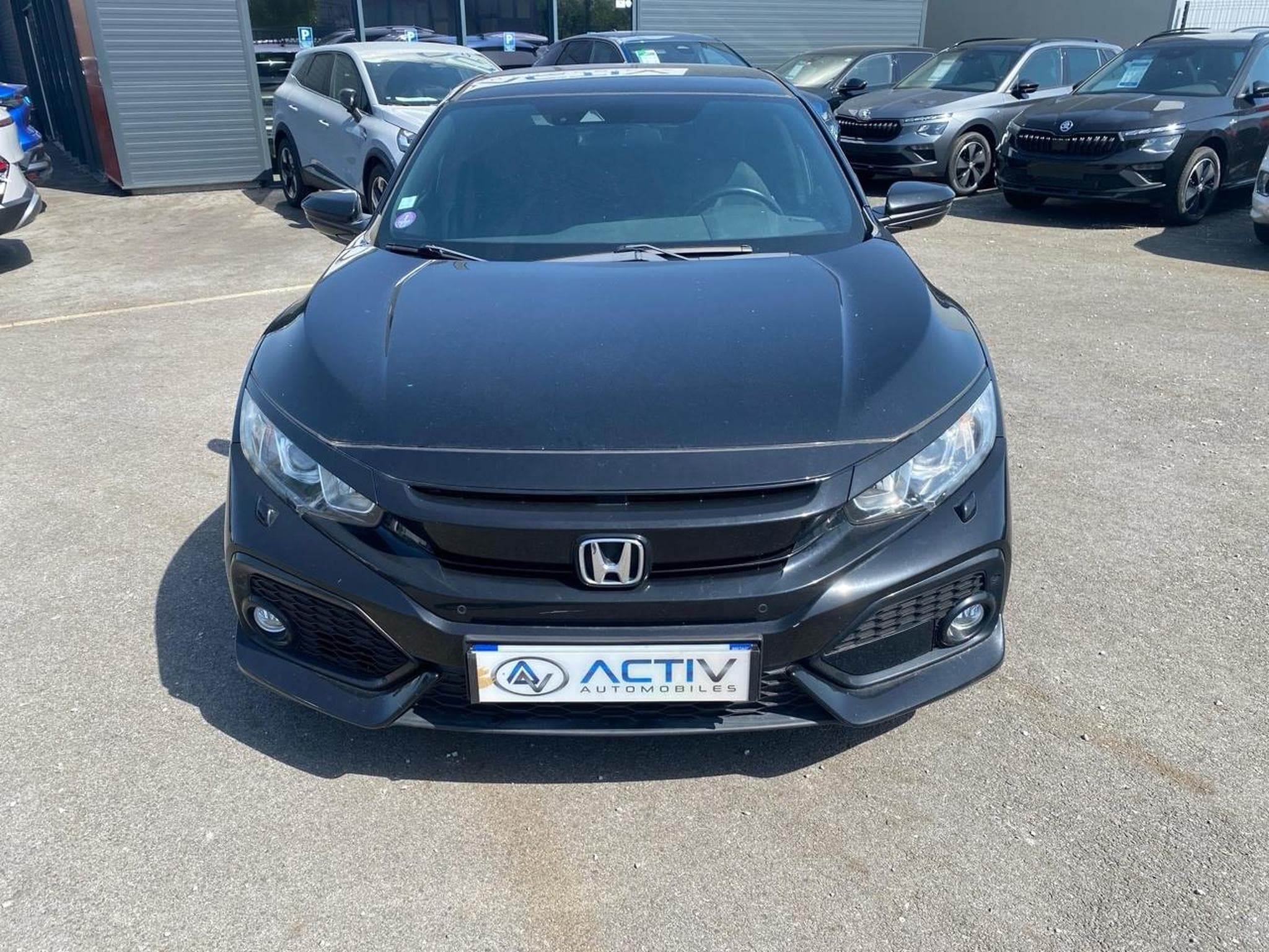 Honda CIVIC 1.0 I-VTEC 129 EXECUTIVE 5P (2017) - Photo 2