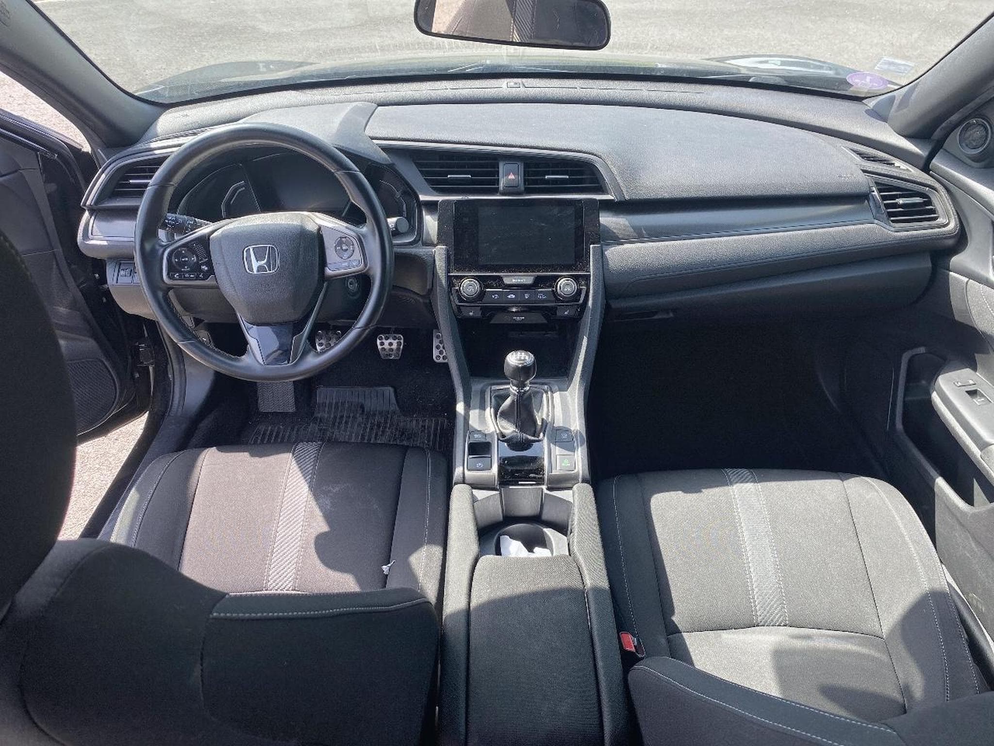 Honda CIVIC 1.0 I-VTEC 129 EXECUTIVE 5P (2017) - Photo 9