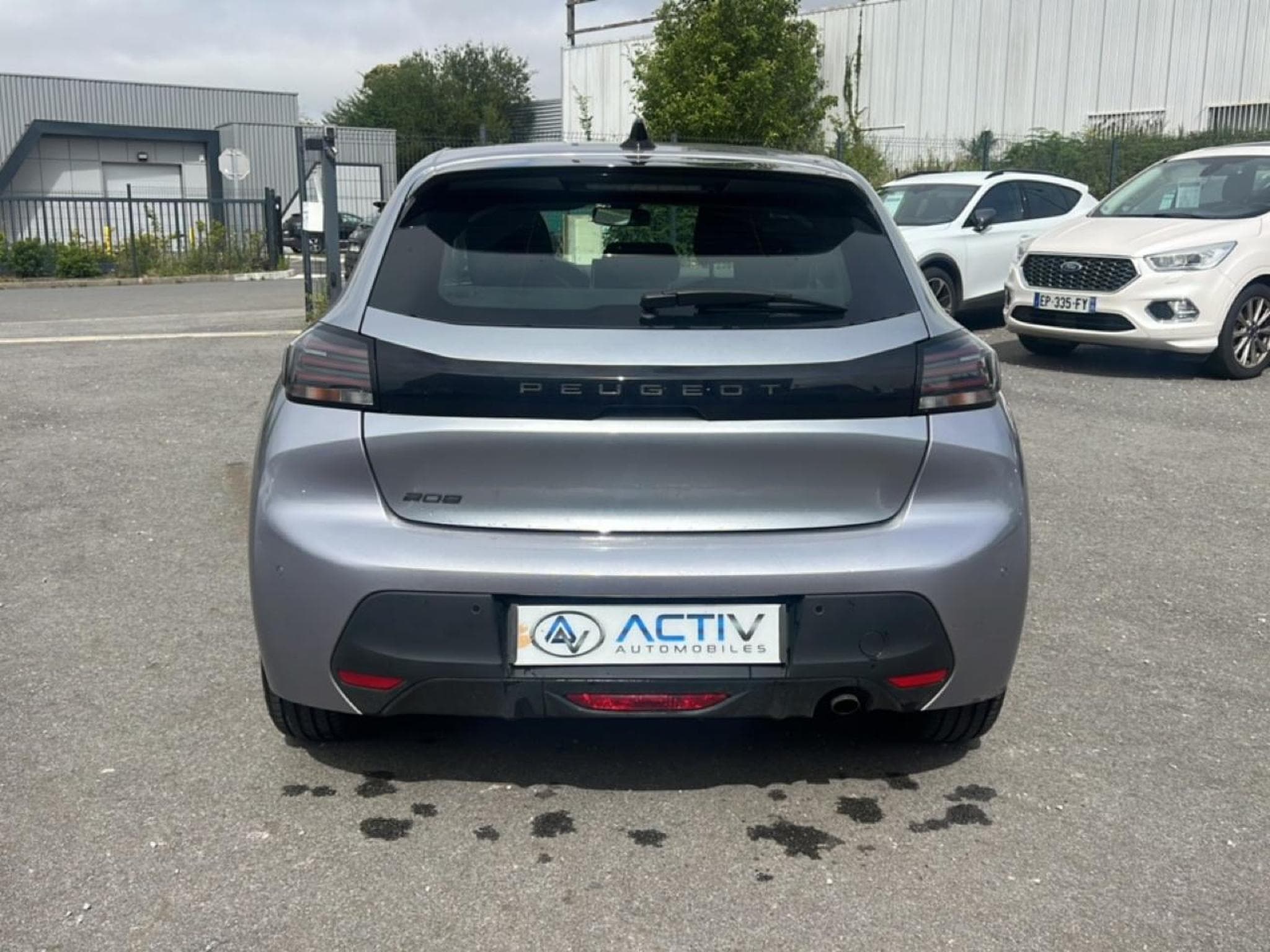 Peugeot 208 1.2 100 STYLE (2025) - Photo 6