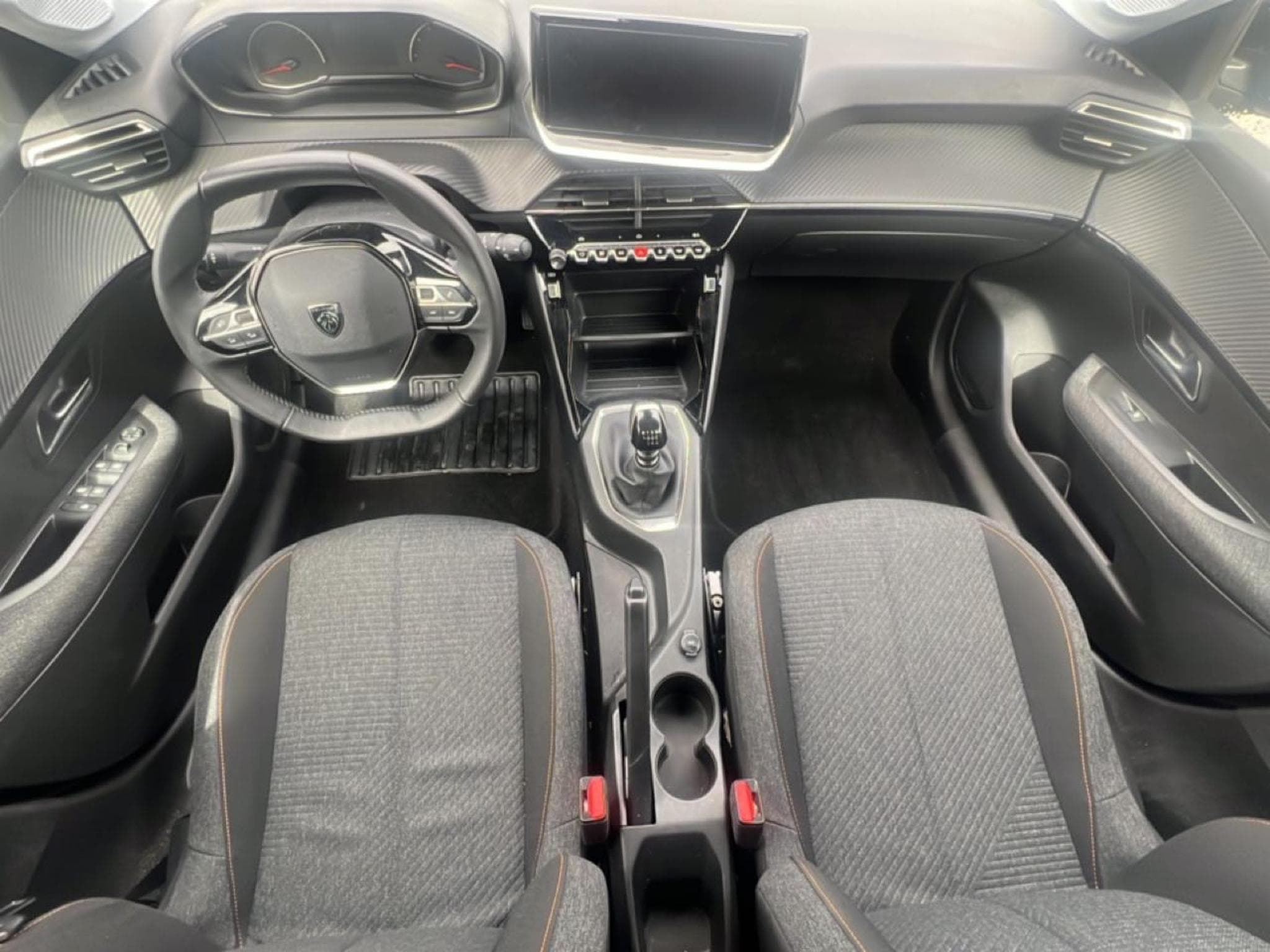 Peugeot 208 1.2 100 STYLE (2025) - Photo 9
