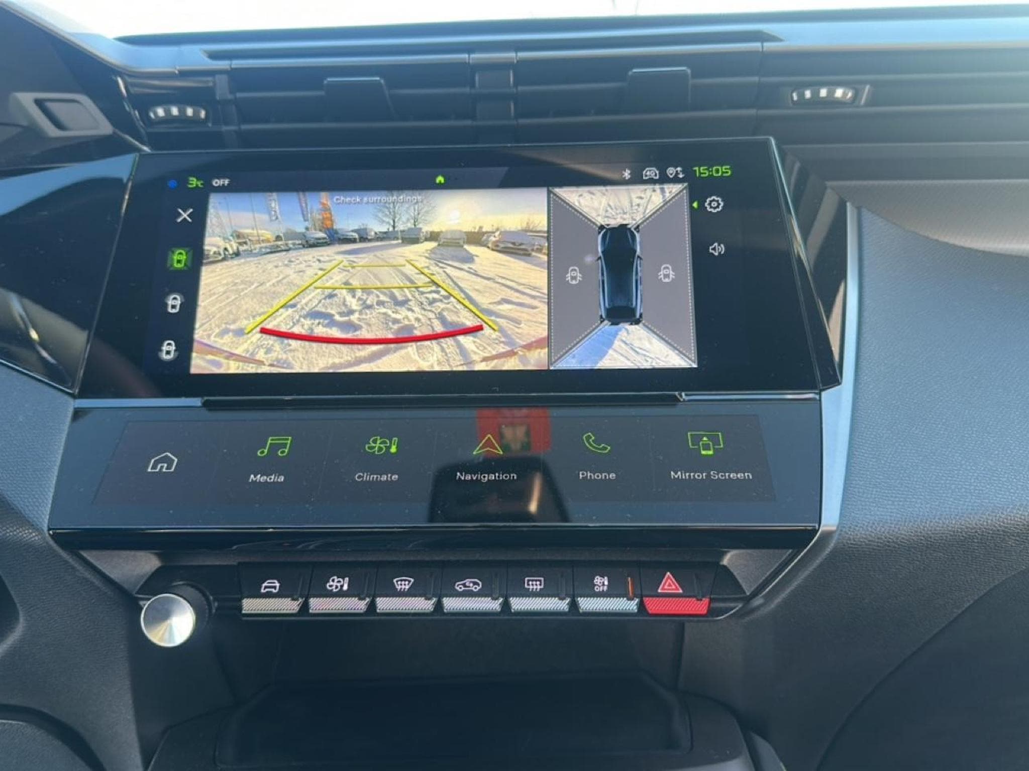 Peugeot 408 HYBRID 145 GT E-DCS6 (2025) - Photo 11