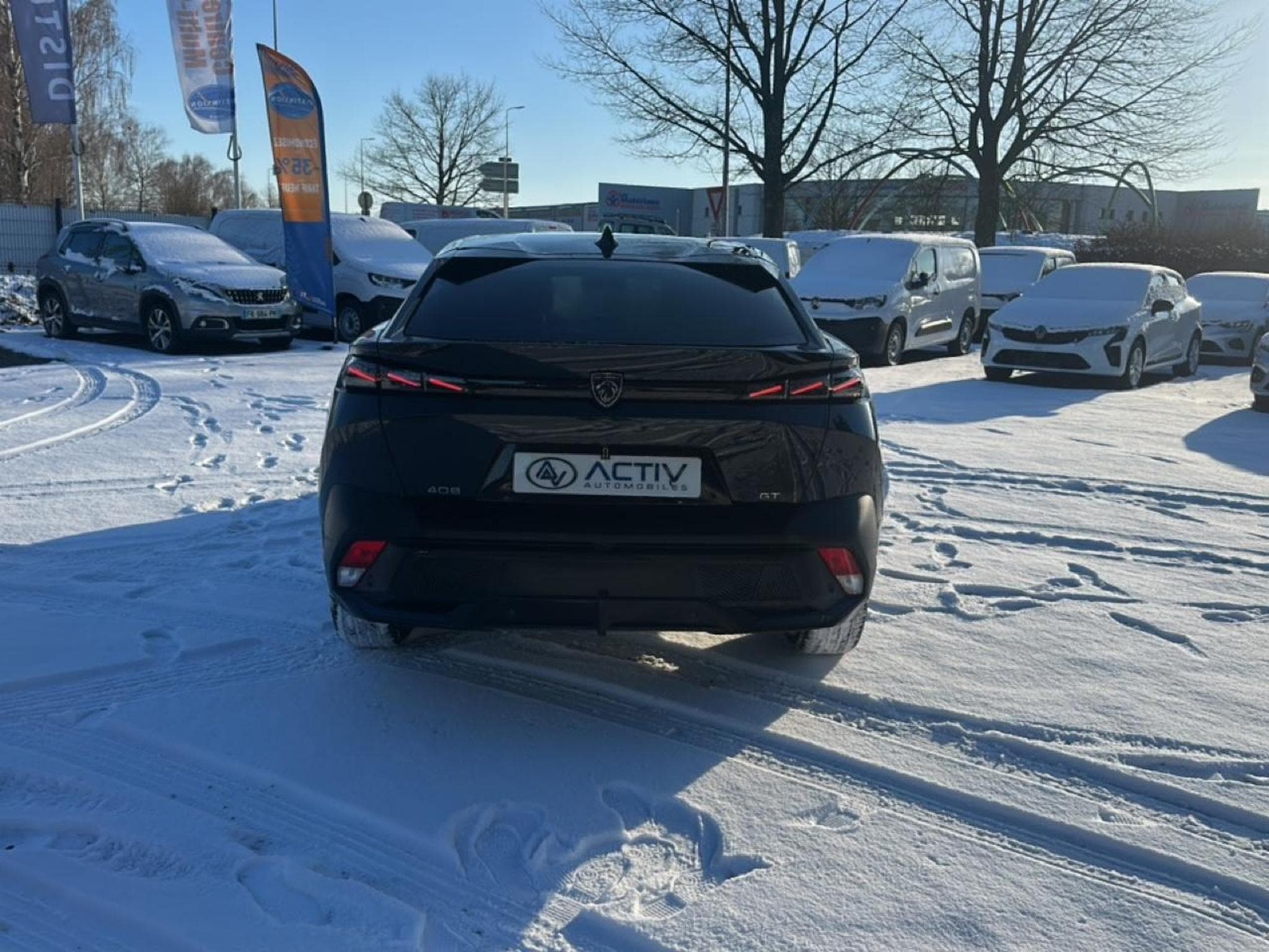Peugeot 408 HYBRID 145 GT E-DCS6 (2025) - Photo 6