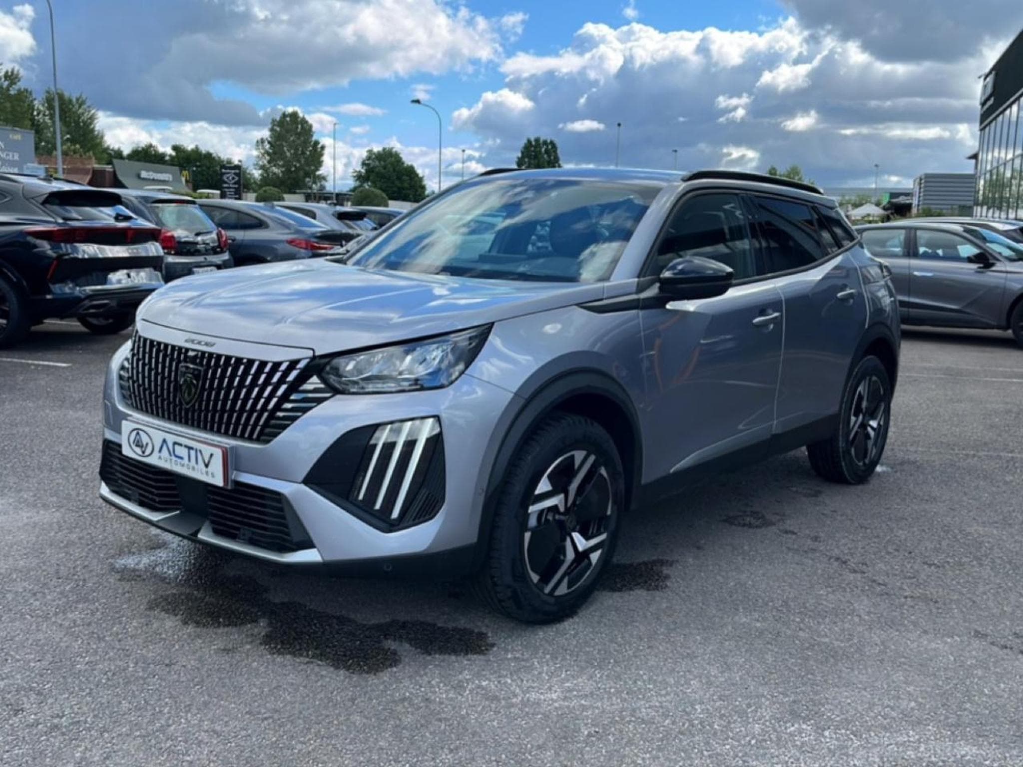 Peugeot 2008 1.2 100 ALLURE (2025) - Photo 1