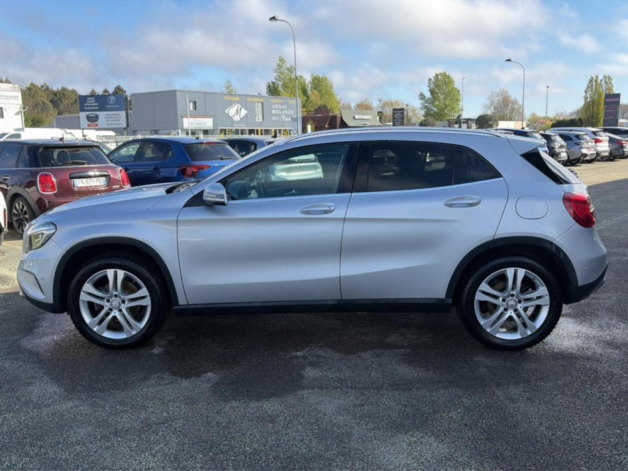 Mercedes GLA 180 D SENSATION 7G-DCT (2016) - Photo 8