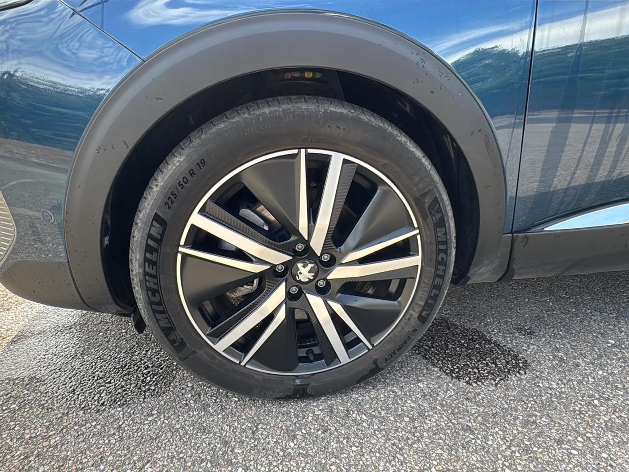 Peugeot 3008 PLUG-IN HYBRID 180 ALLURE PACK E-EAT8 (2024) - Foto 9