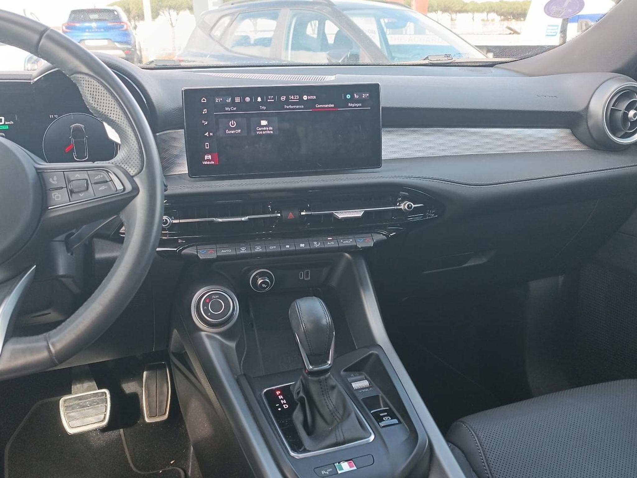 Alfa-Romeo TONALE 1.5 HYBRID 160 EDIZIONE SPECIALE TCT (2022) - Foto 19
