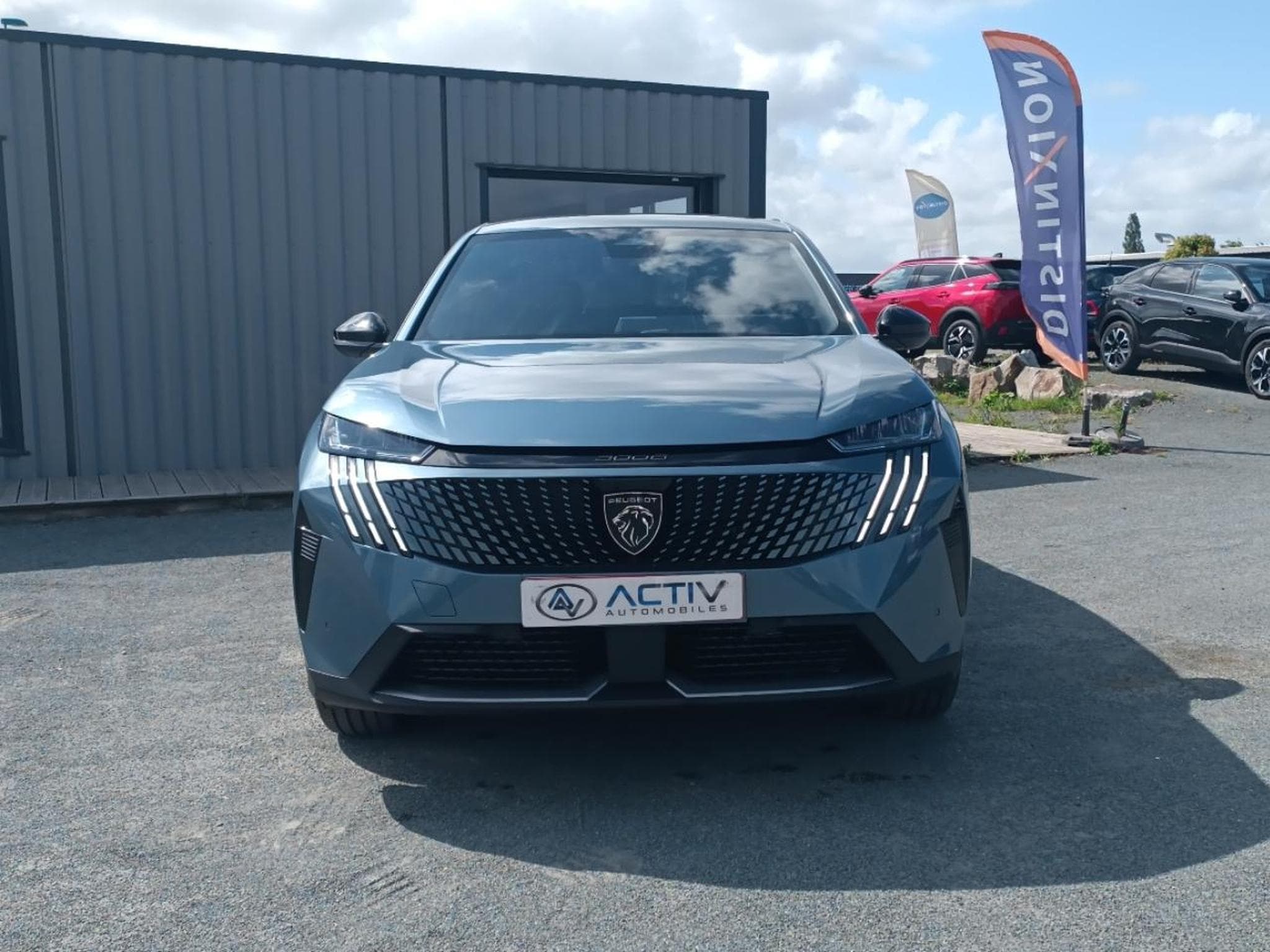 Peugeot 3008 1.2 HYBRID 145 ALLURE E-DCS6 (2025) - Foto 2