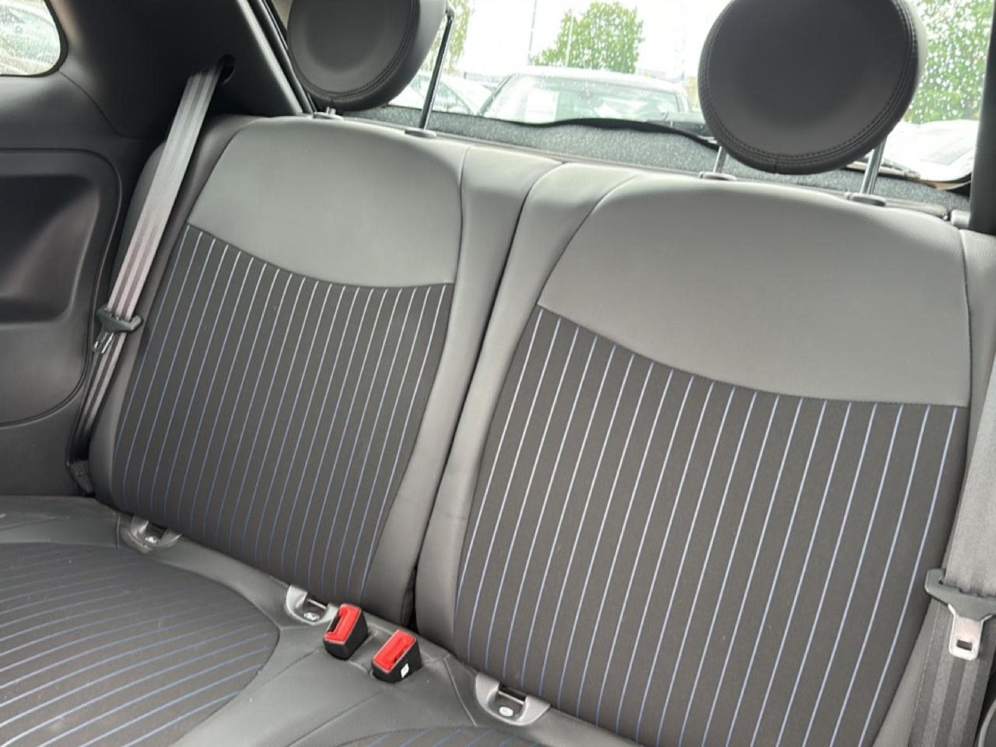 Fiat 500 1.2 8V 69 ROCKSTAR (2019) - Photo 13
