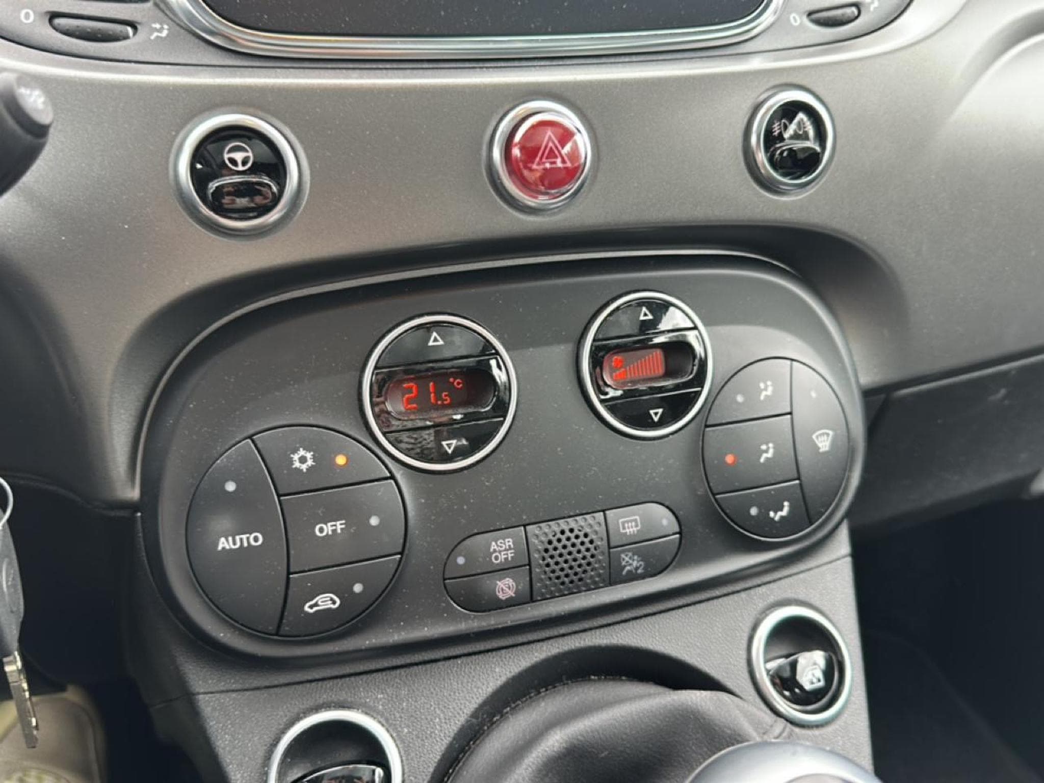Fiat 500 1.2 8V 69 ROCKSTAR (2019) - Photo 16