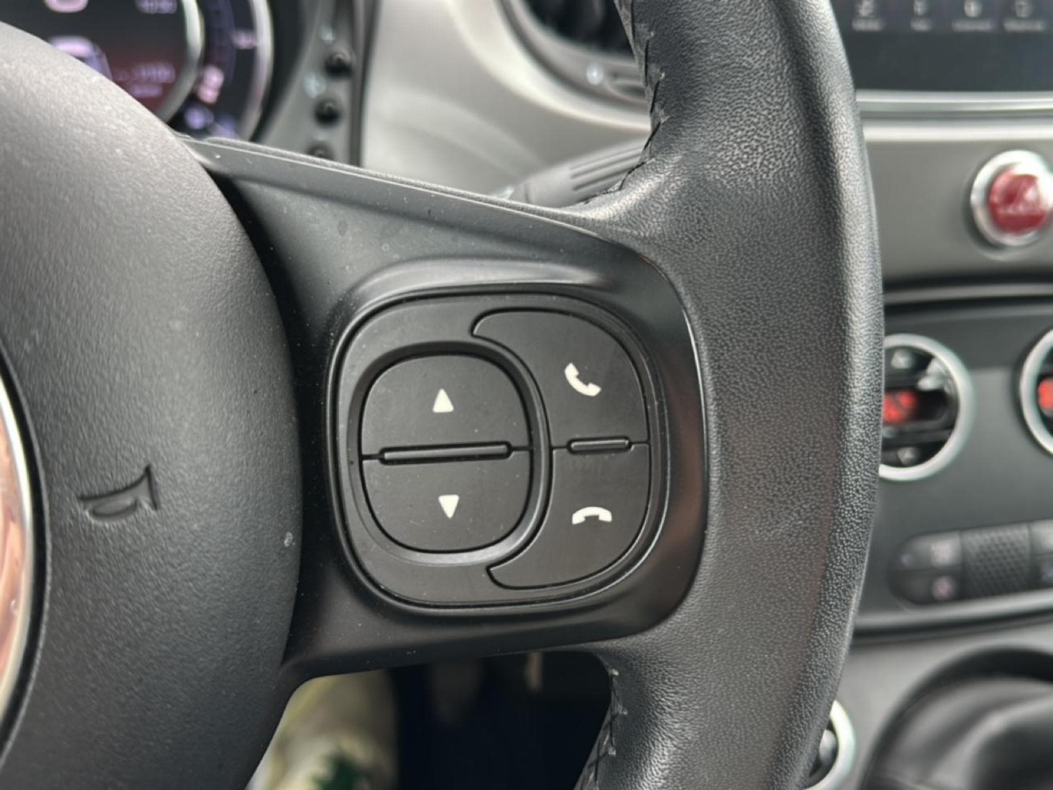 Fiat 500 1.2 8V 69 ROCKSTAR (2019) - Photo 18
