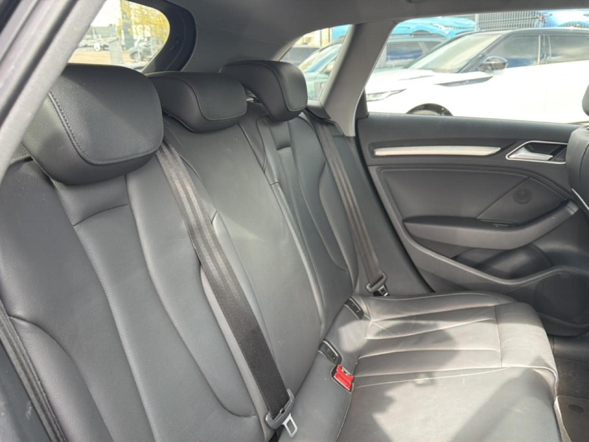 Audi A3 SPORTBACK 40 E-TRON 204 DESIGN LUXE S TRONIC 6 EURO6D-T 8CV (2020) - Photo 18