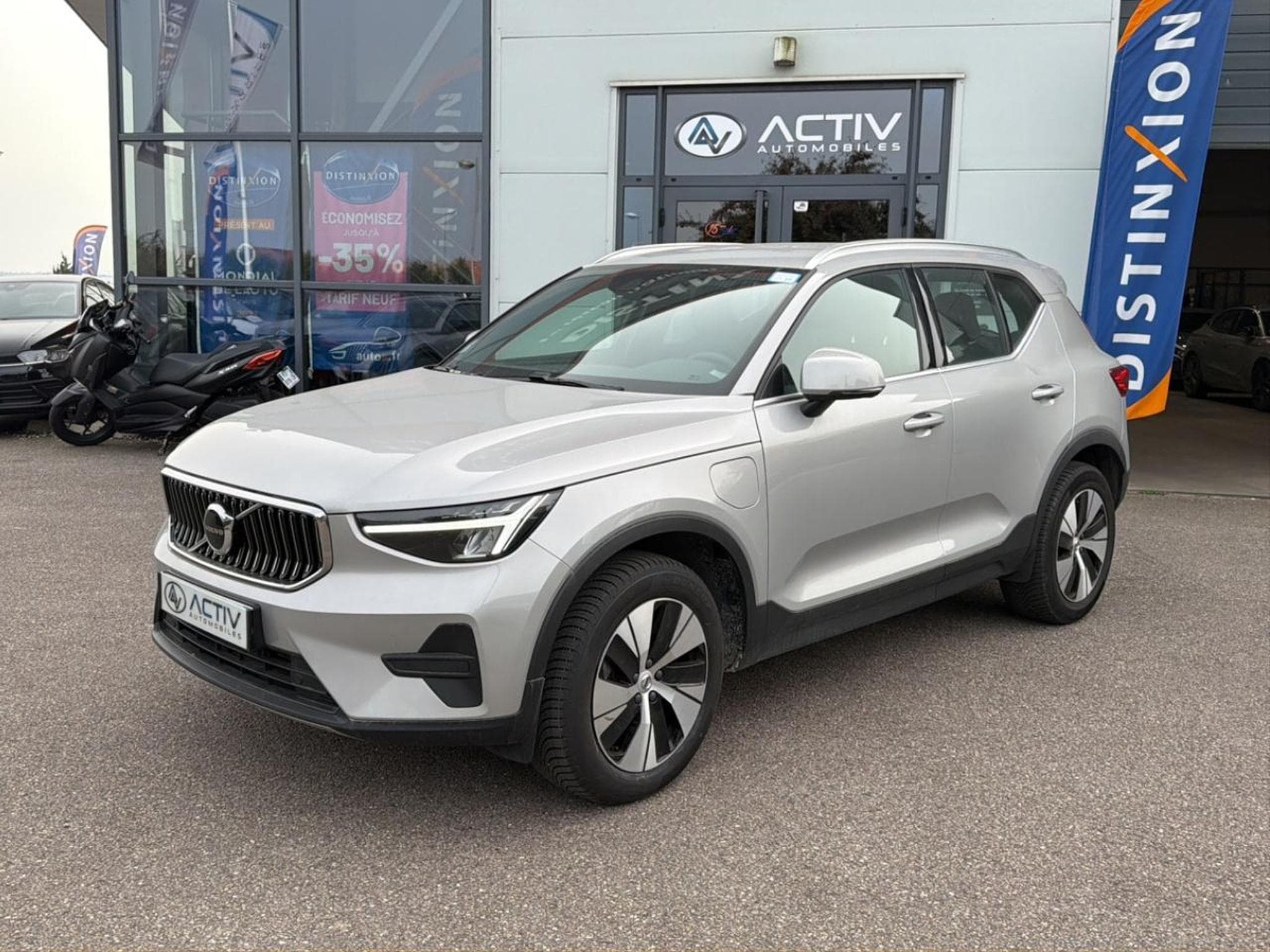 Volvo XC40 T4 RECHARGE 211 START DCT 7 (2023) - Photo 1