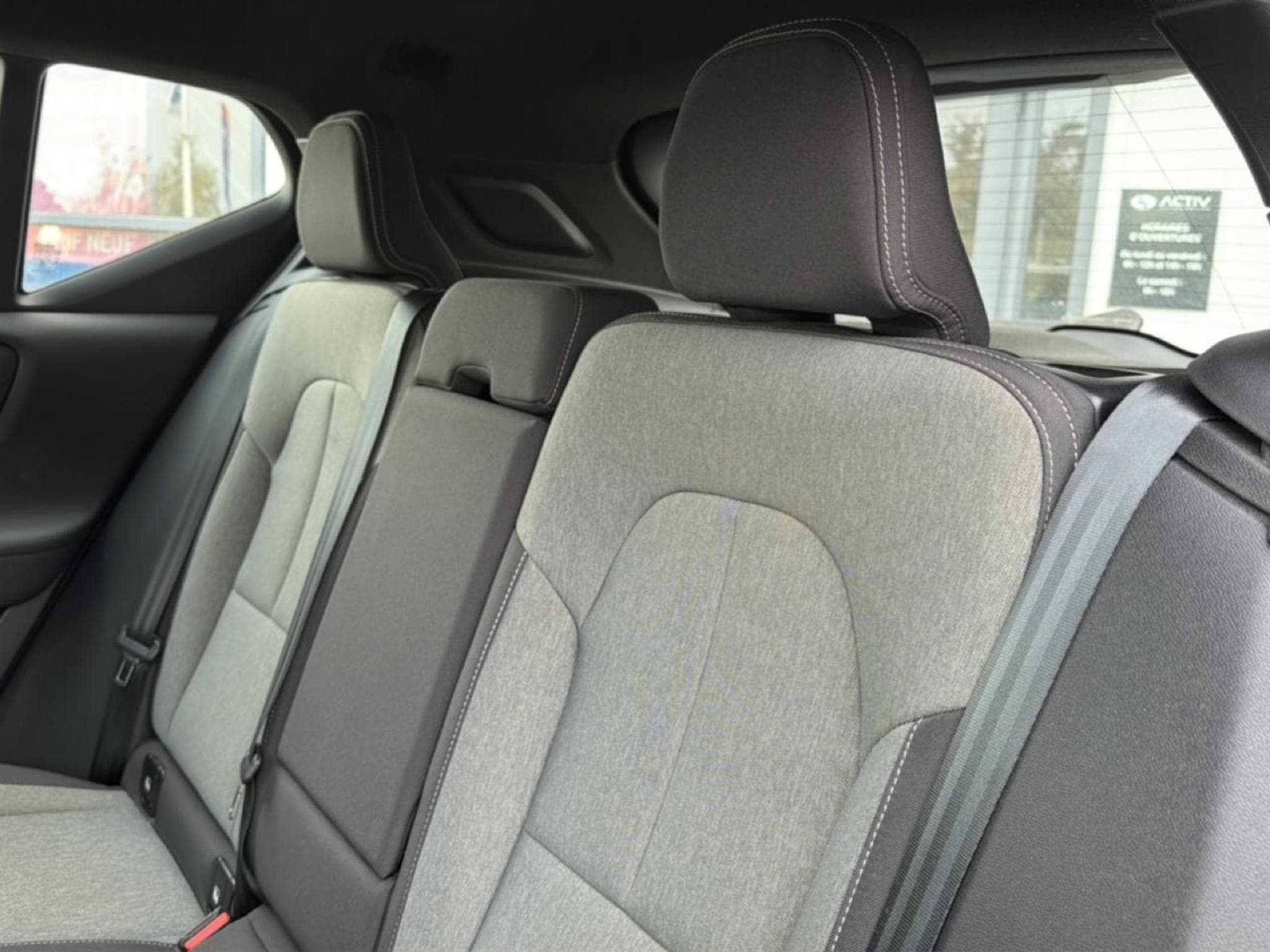 Volvo XC40 T4 RECHARGE 211 START DCT 7 (2023) - Photo 14